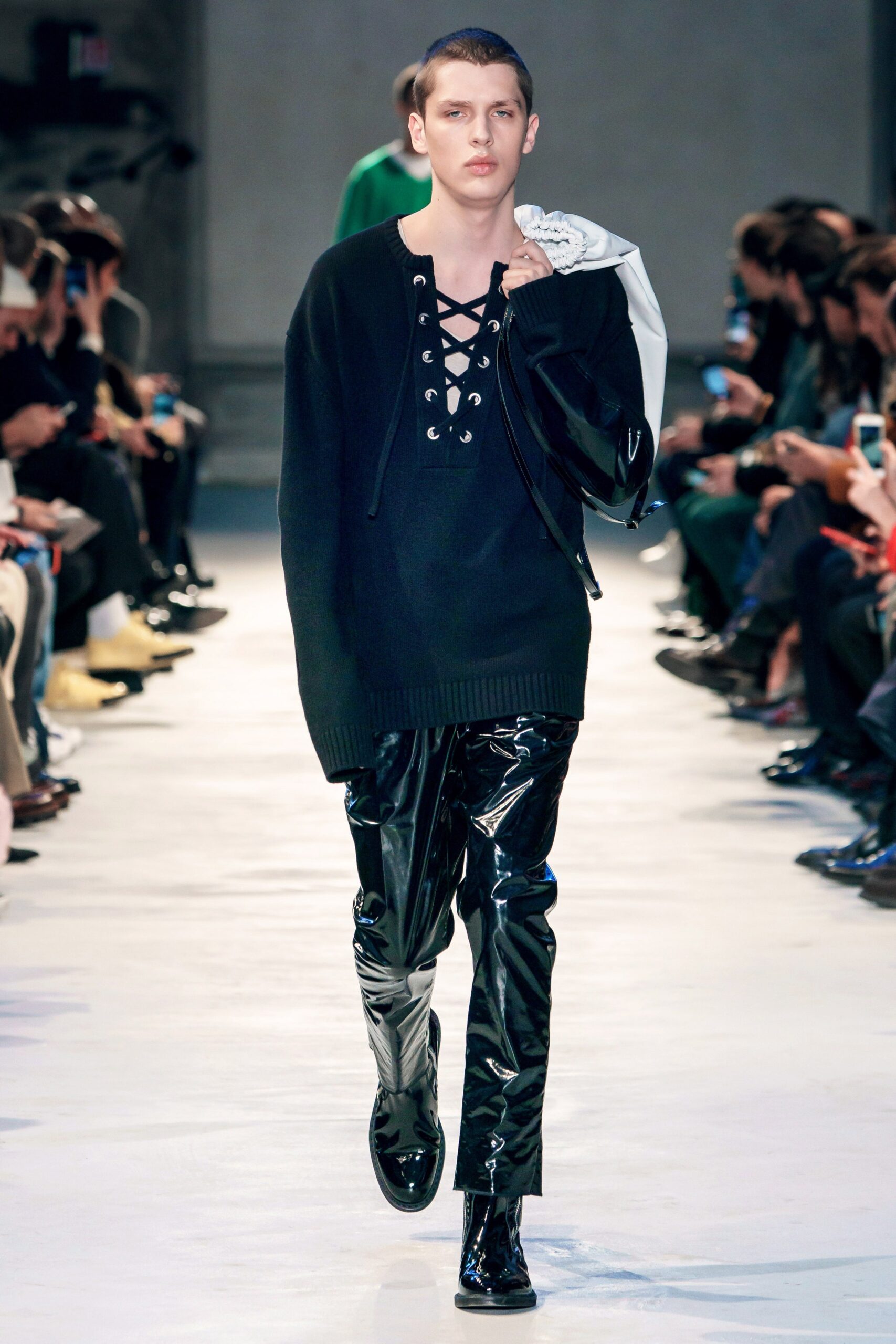 No. 21 F/W 19 Menswear Look 3
