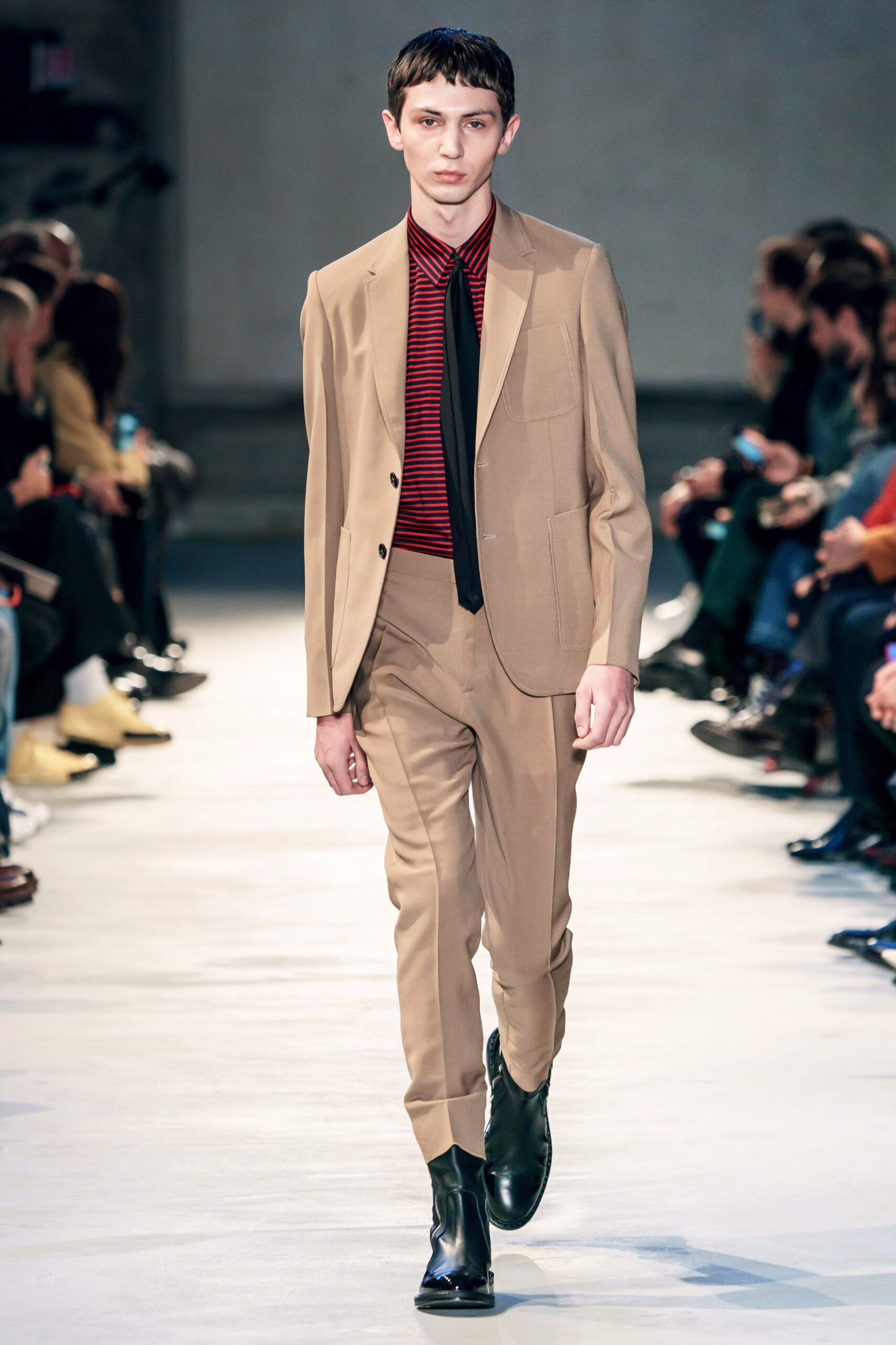 No. 21 F/W 19 Menswear Look 10