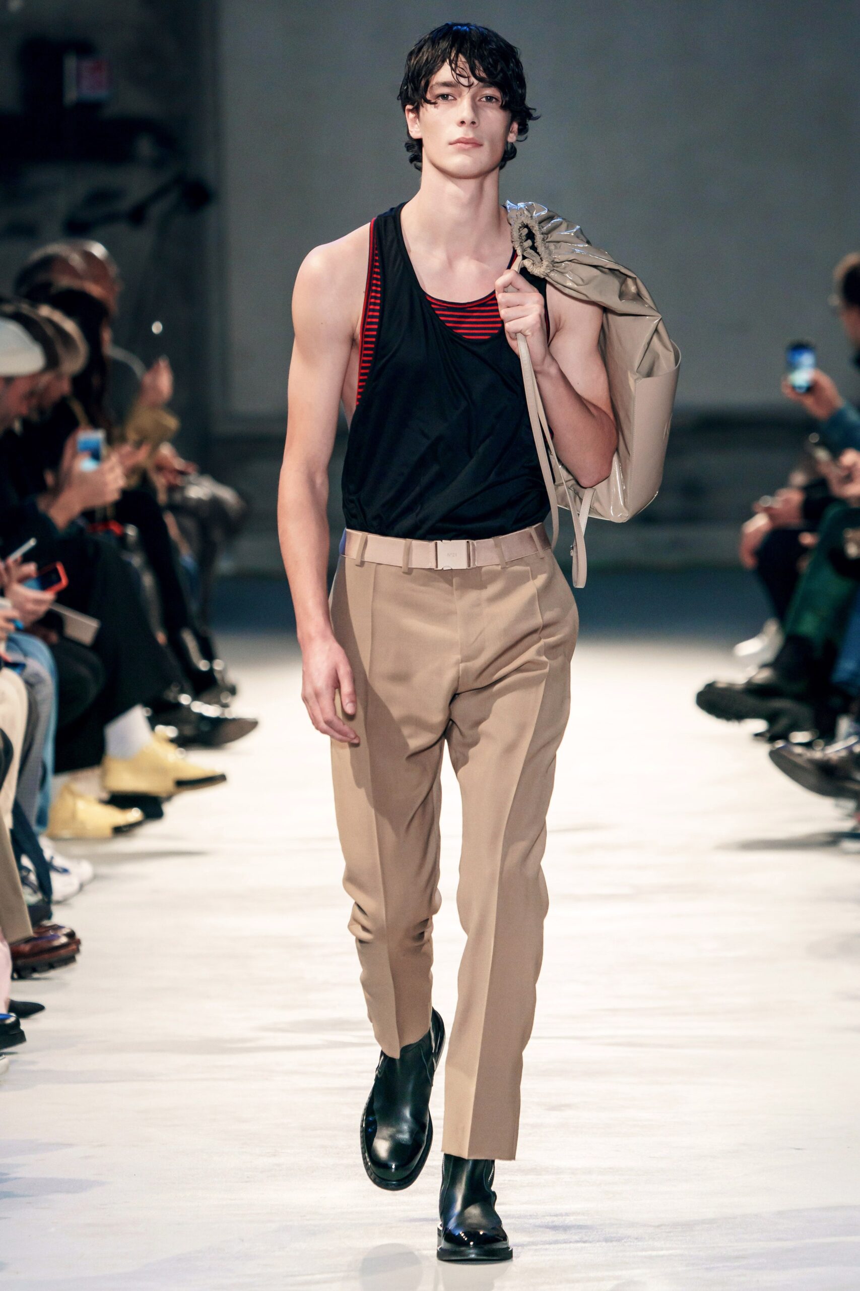 No. 21 F/W 19 Menswear Look 11