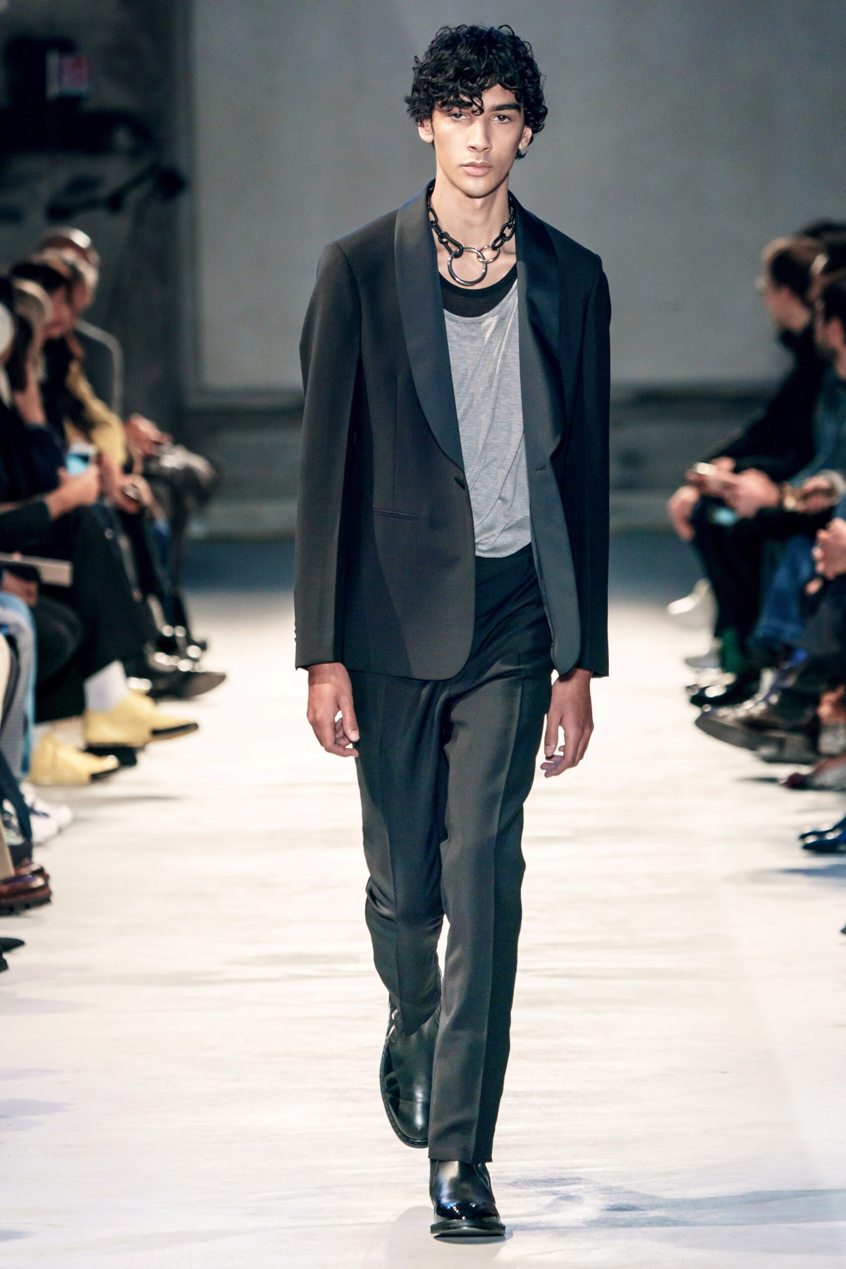 No. 21 F/W 19 Menswear Look 17