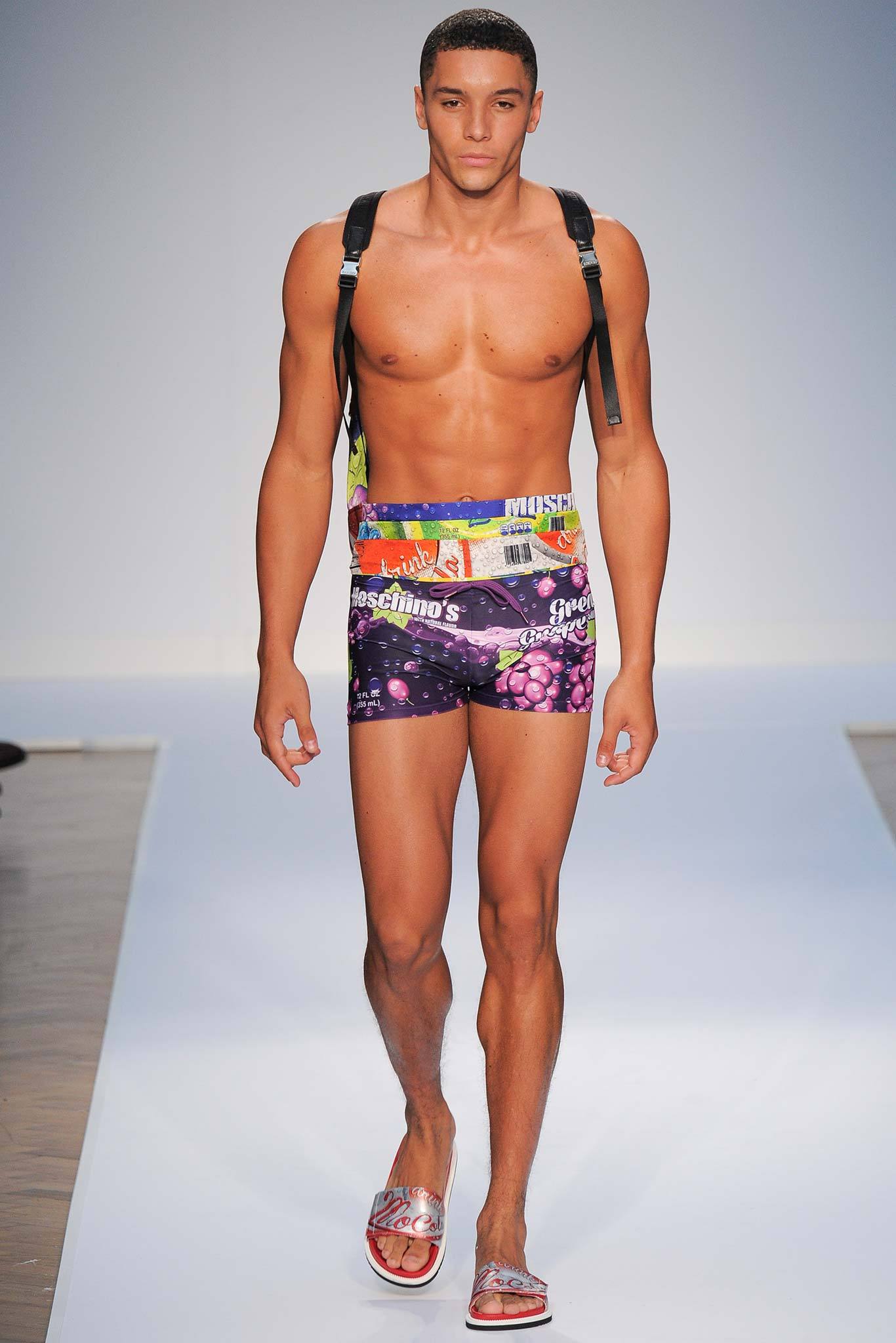 Moschino S/S 15 Menswear Look 4