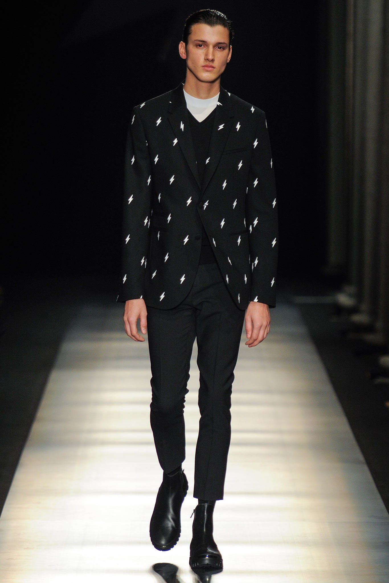 Neil Barrett F/W 14 Menswear Look 17