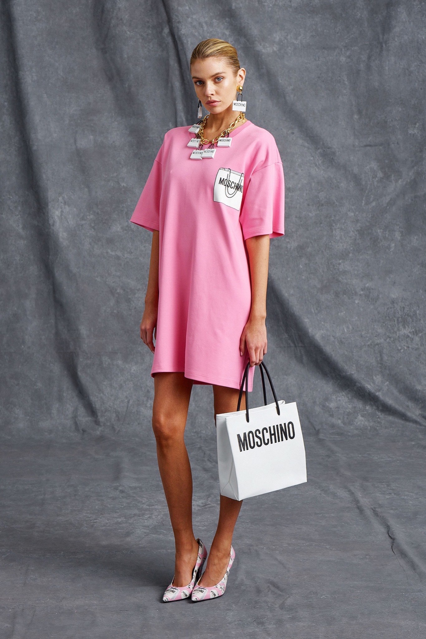 Moschino Resort 16 Look 19