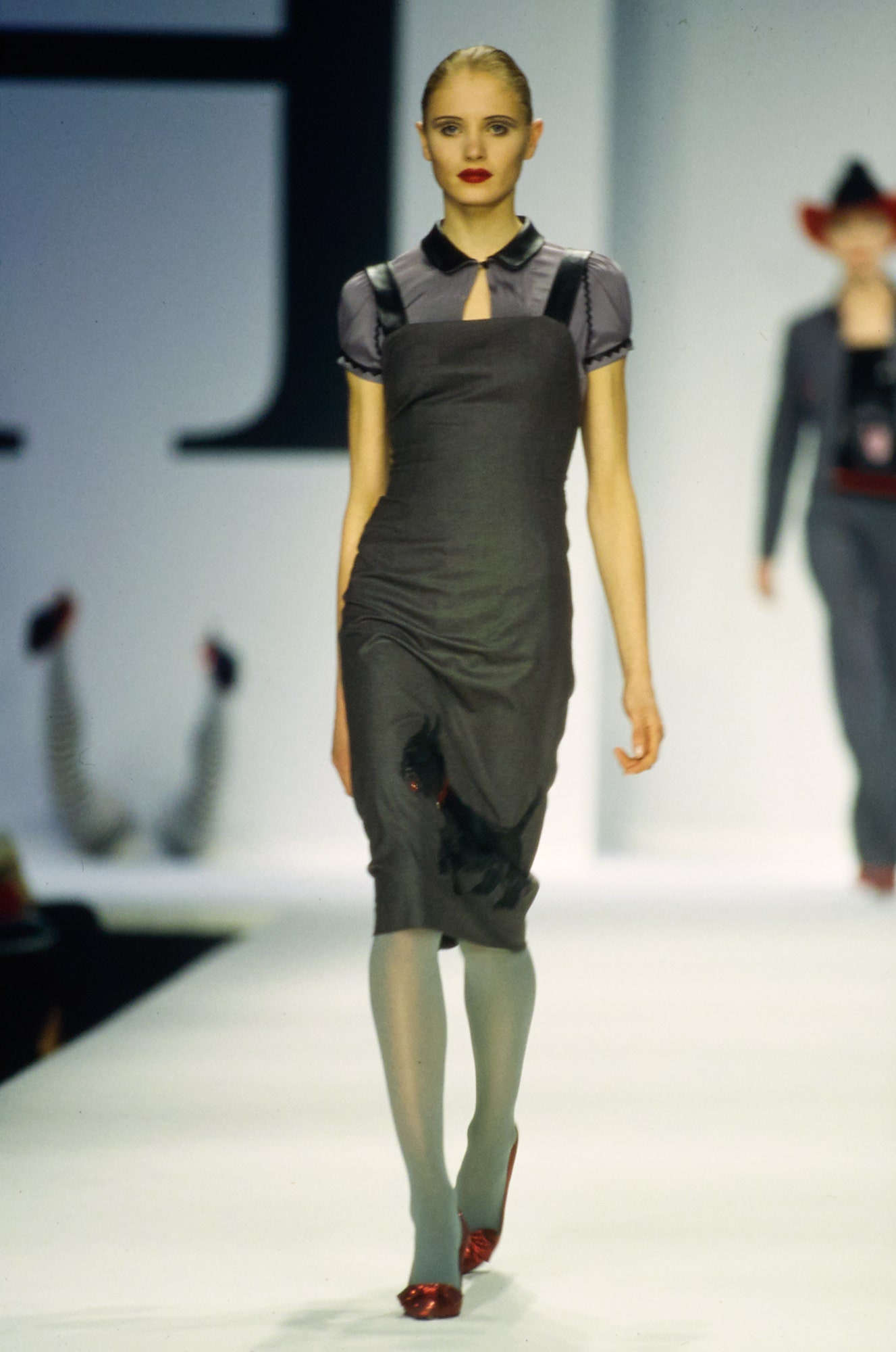 Moschino F/W 00 Look 3