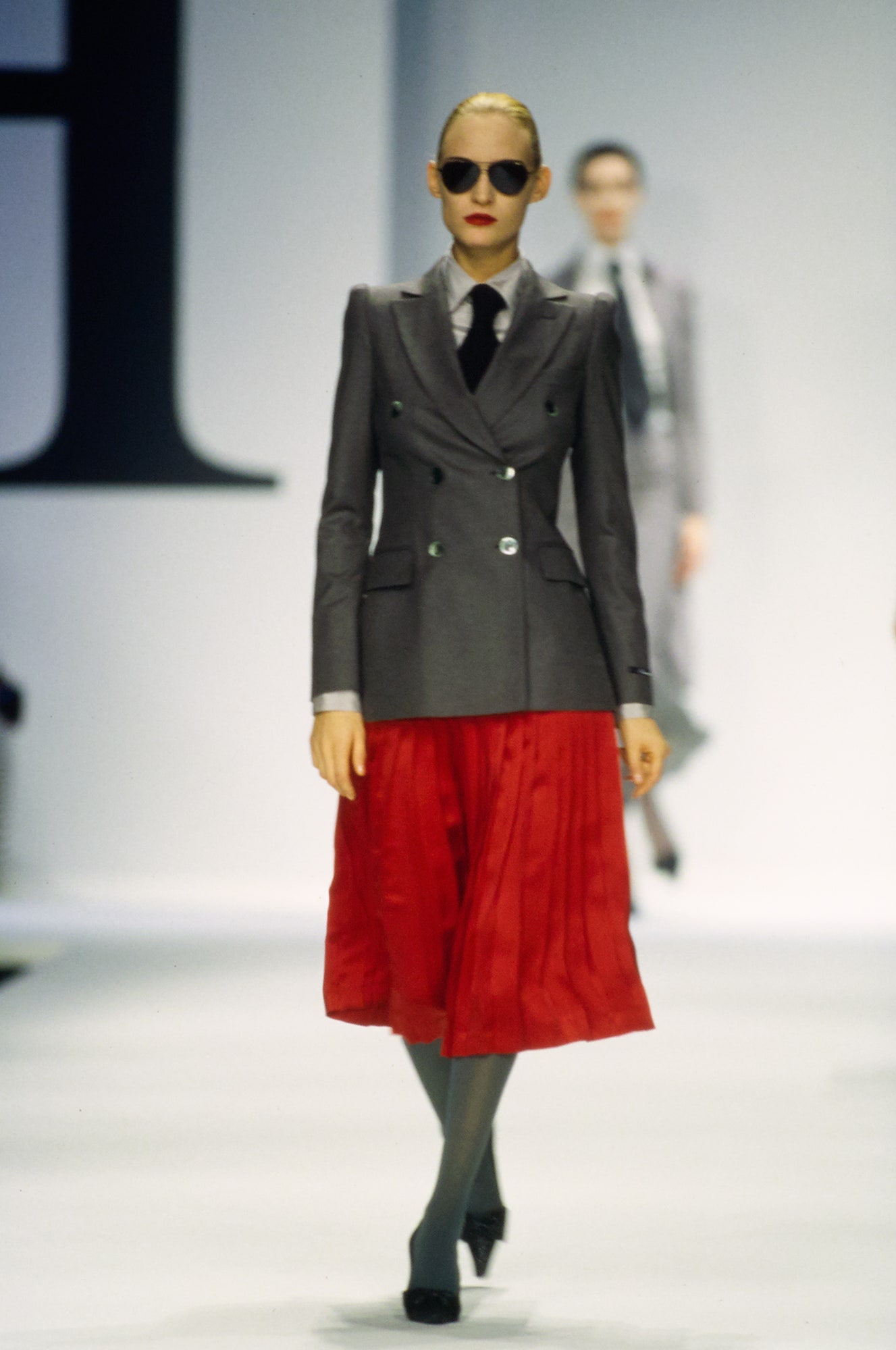 Moschino F/W 00 Look 6
