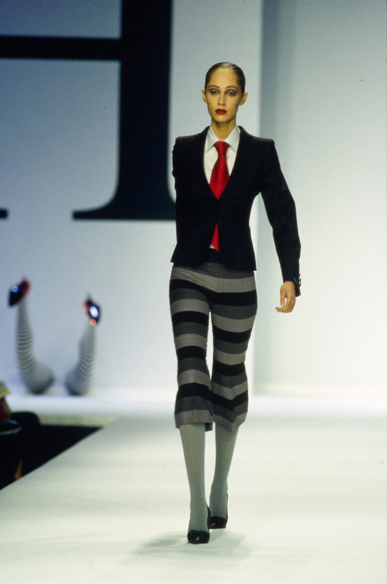 Moschino F/W 00 Look 8