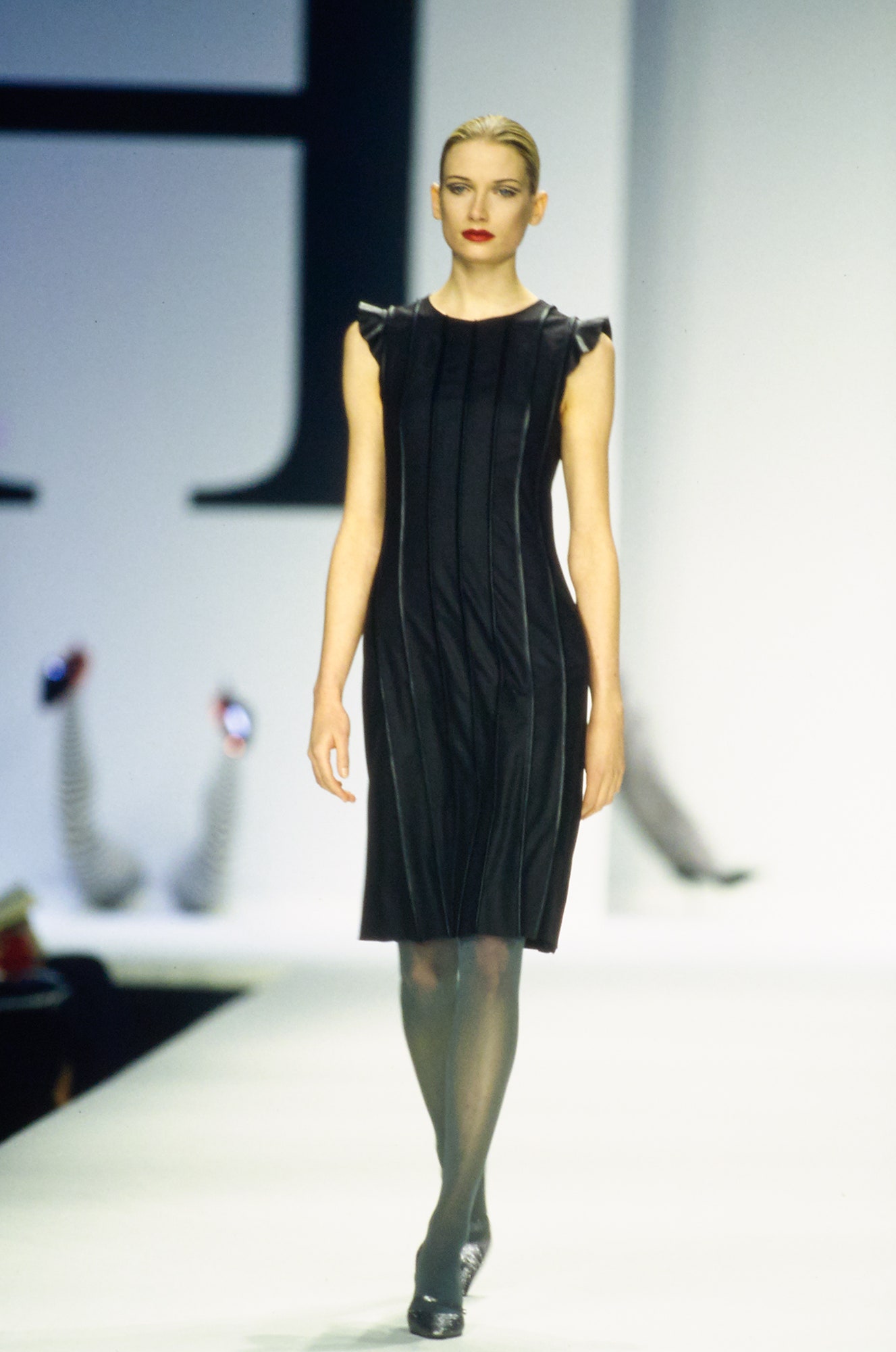 Moschino F/W 00 Look 12