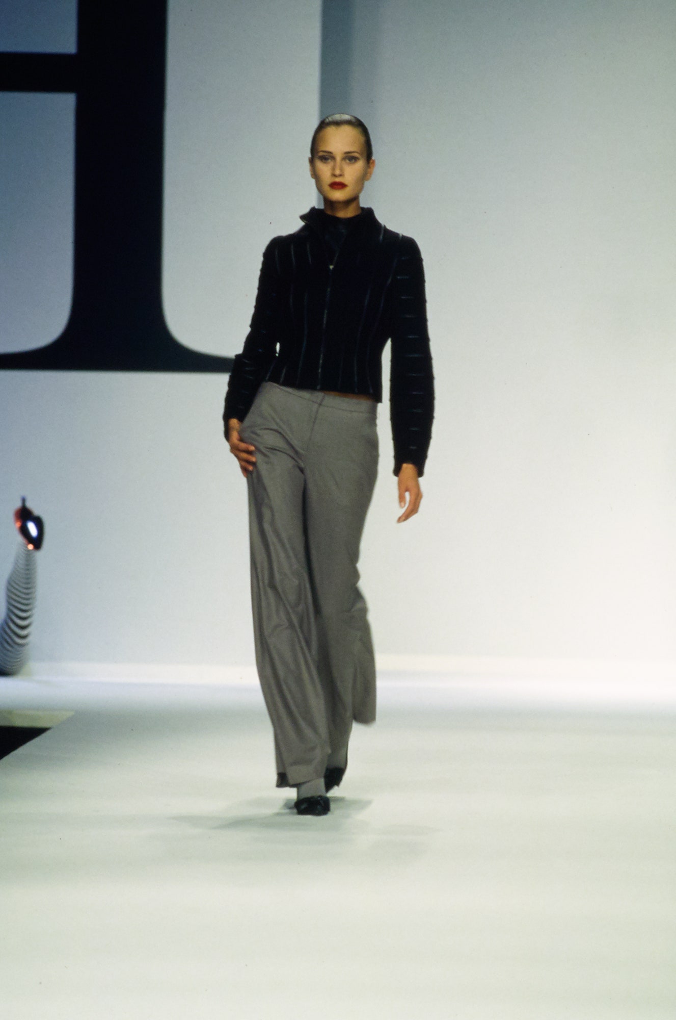 Moschino F/W 00 Look 13