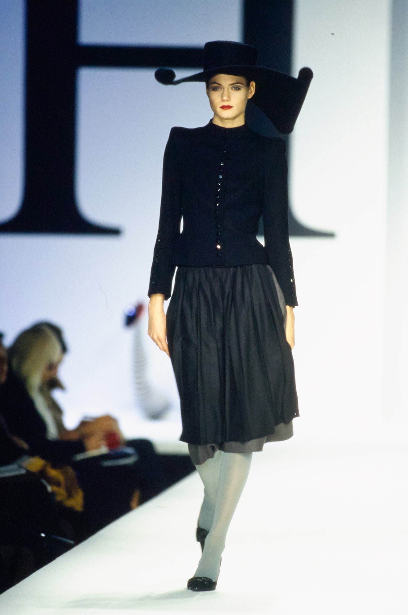 Moschino F/W 00 Look 16