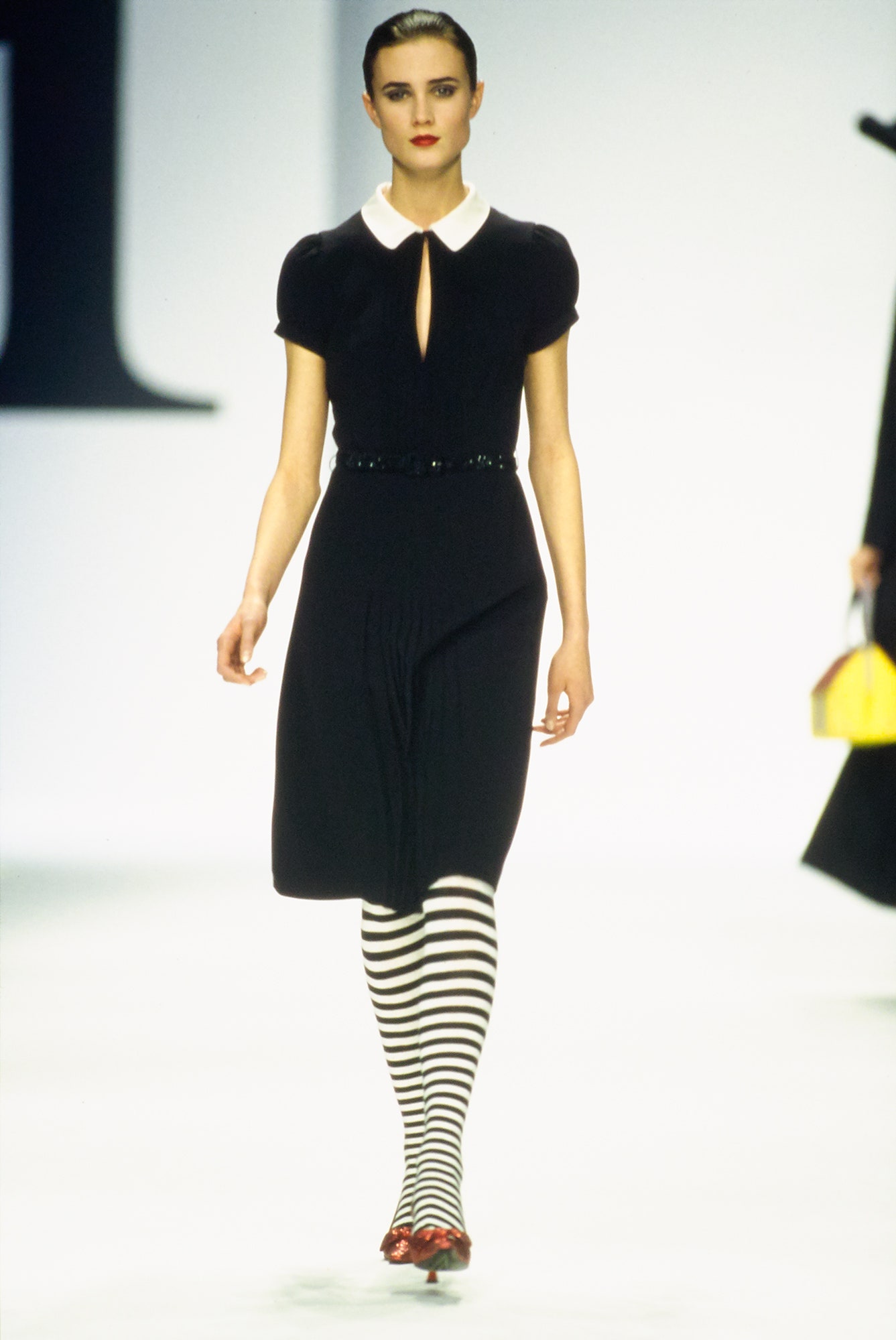 Moschino F/W 00 Look 19