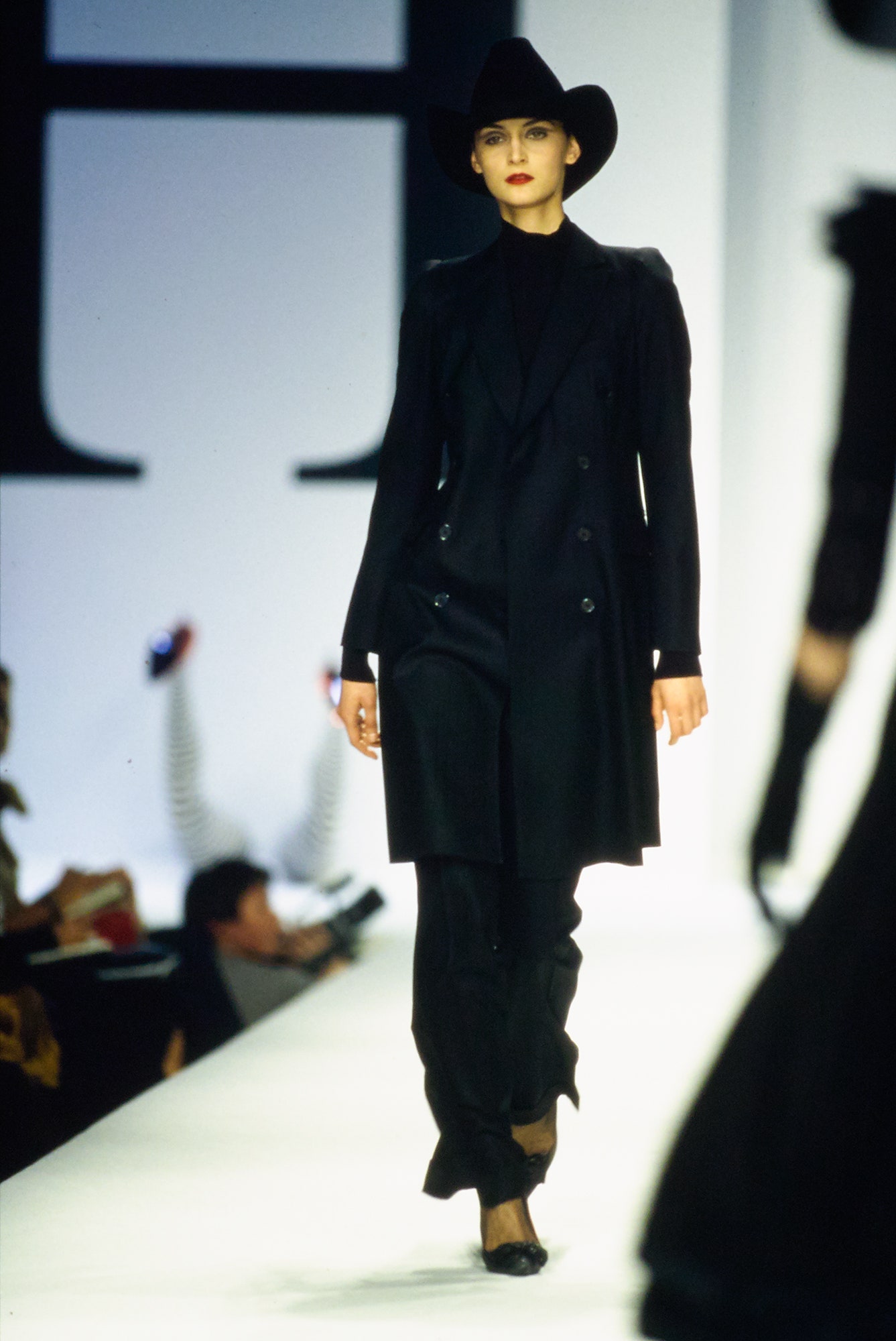 Moschino F/W 00 Look 31