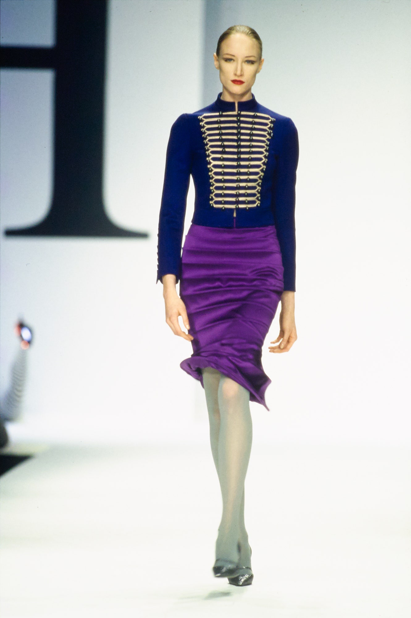 Moschino F/W 00 Look 46