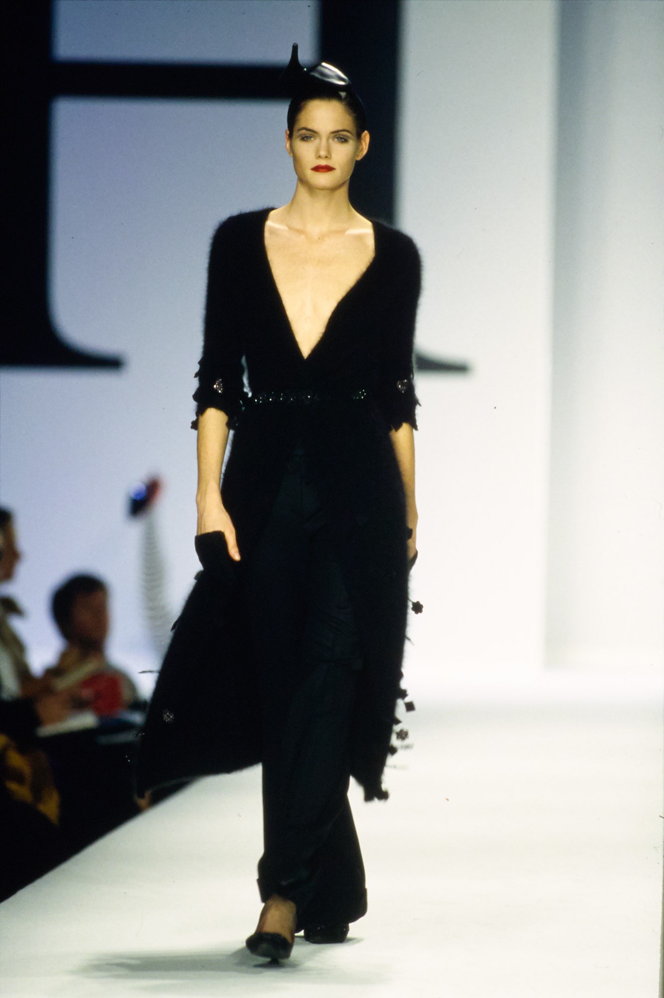 Moschino F/W 00 Look 60