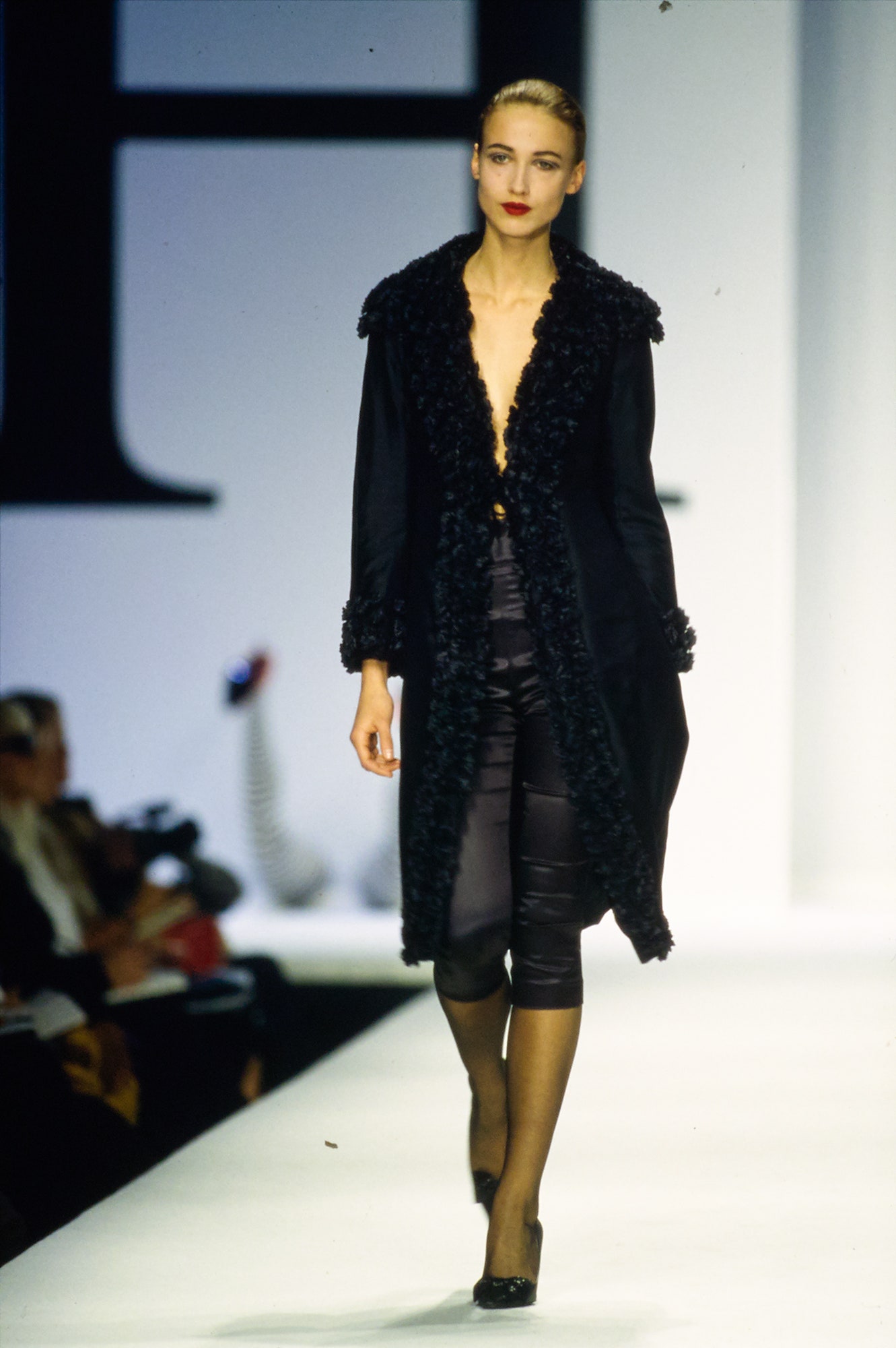 Moschino F/W 00 Look 61
