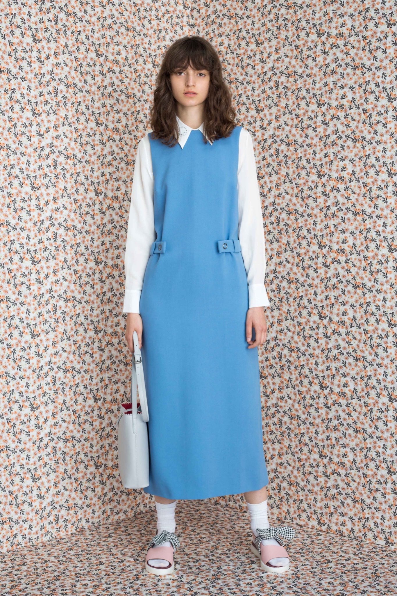 Mother of Pearl Resort 16 Look 24