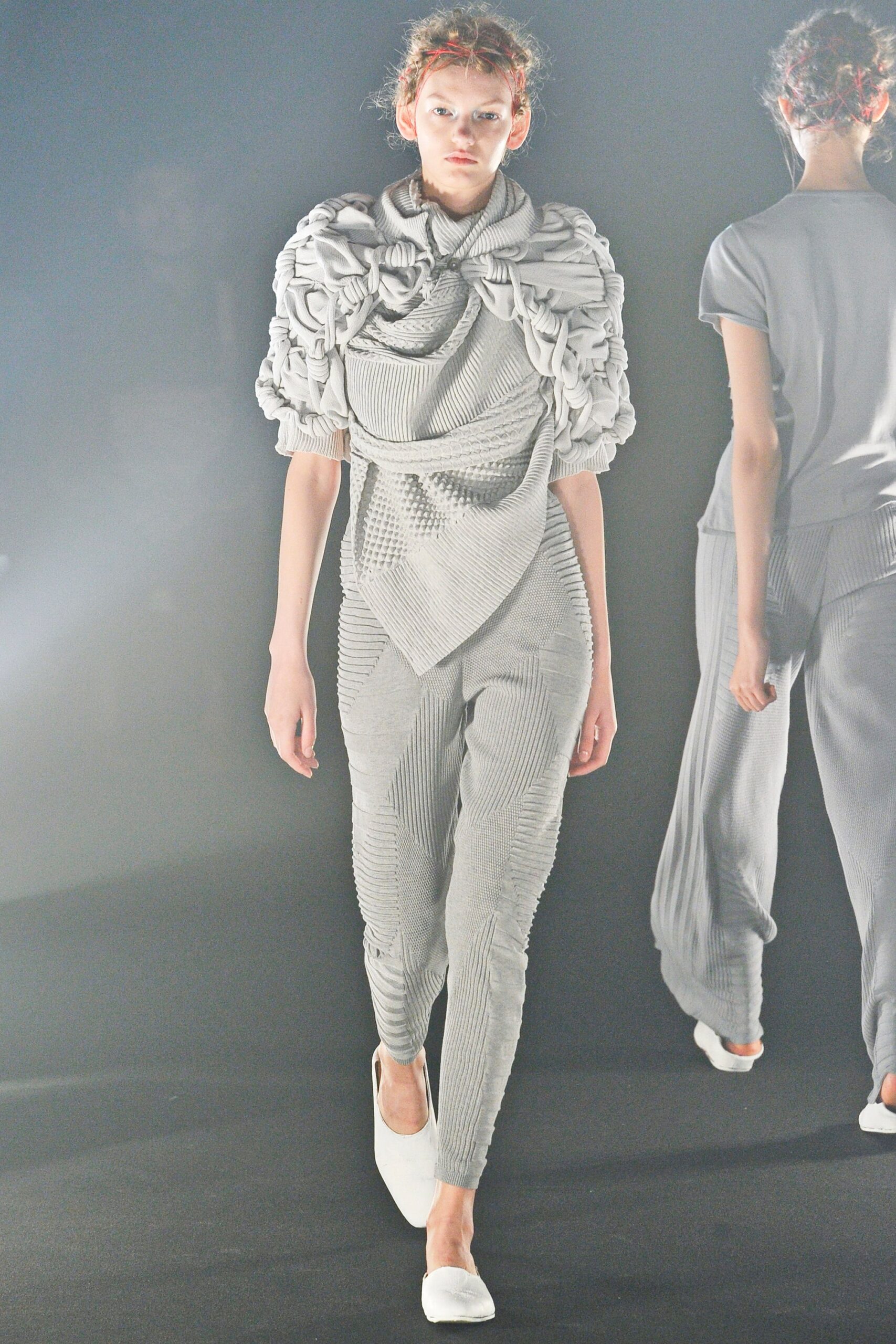 Motohiro Tanji Tokyo S/S 16 Look 9