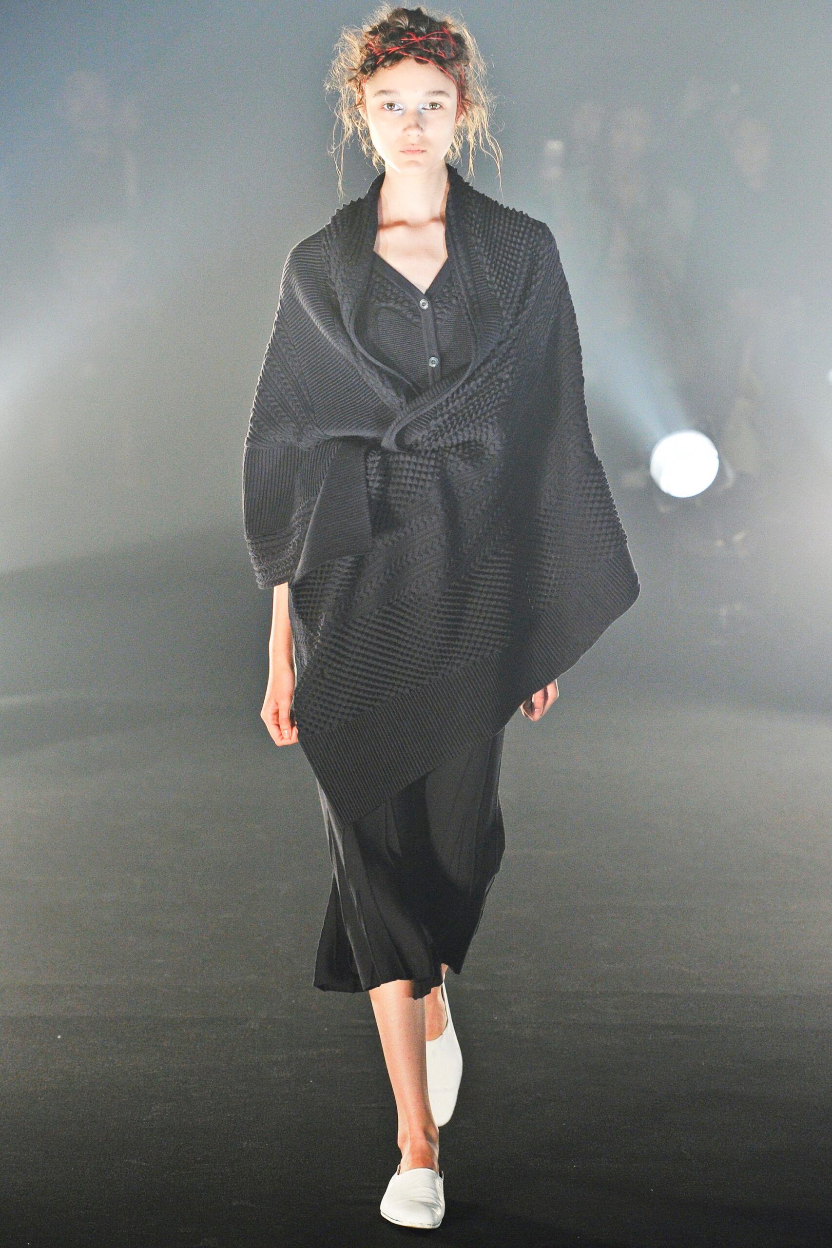 Motohiro Tanji Tokyo S/S 16 Look 15