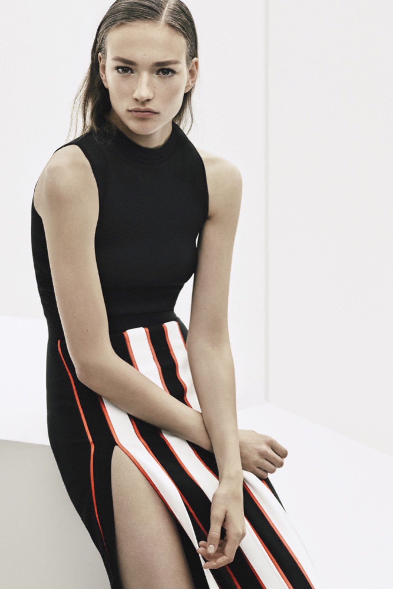 Mugler Resort 16 Look 9