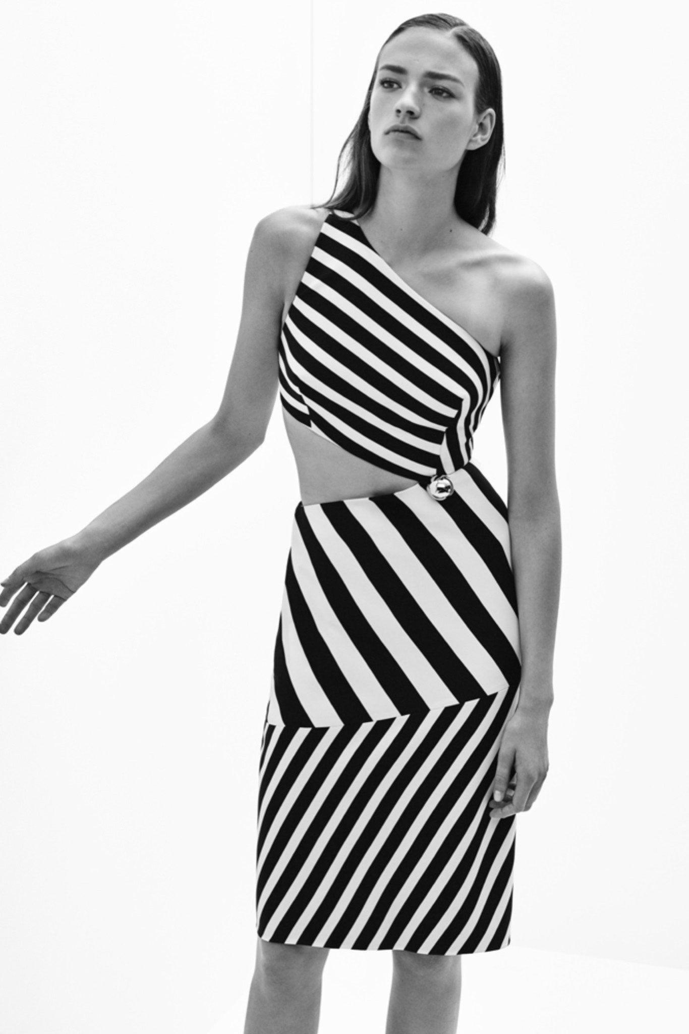 Mugler Resort 16 Look 11