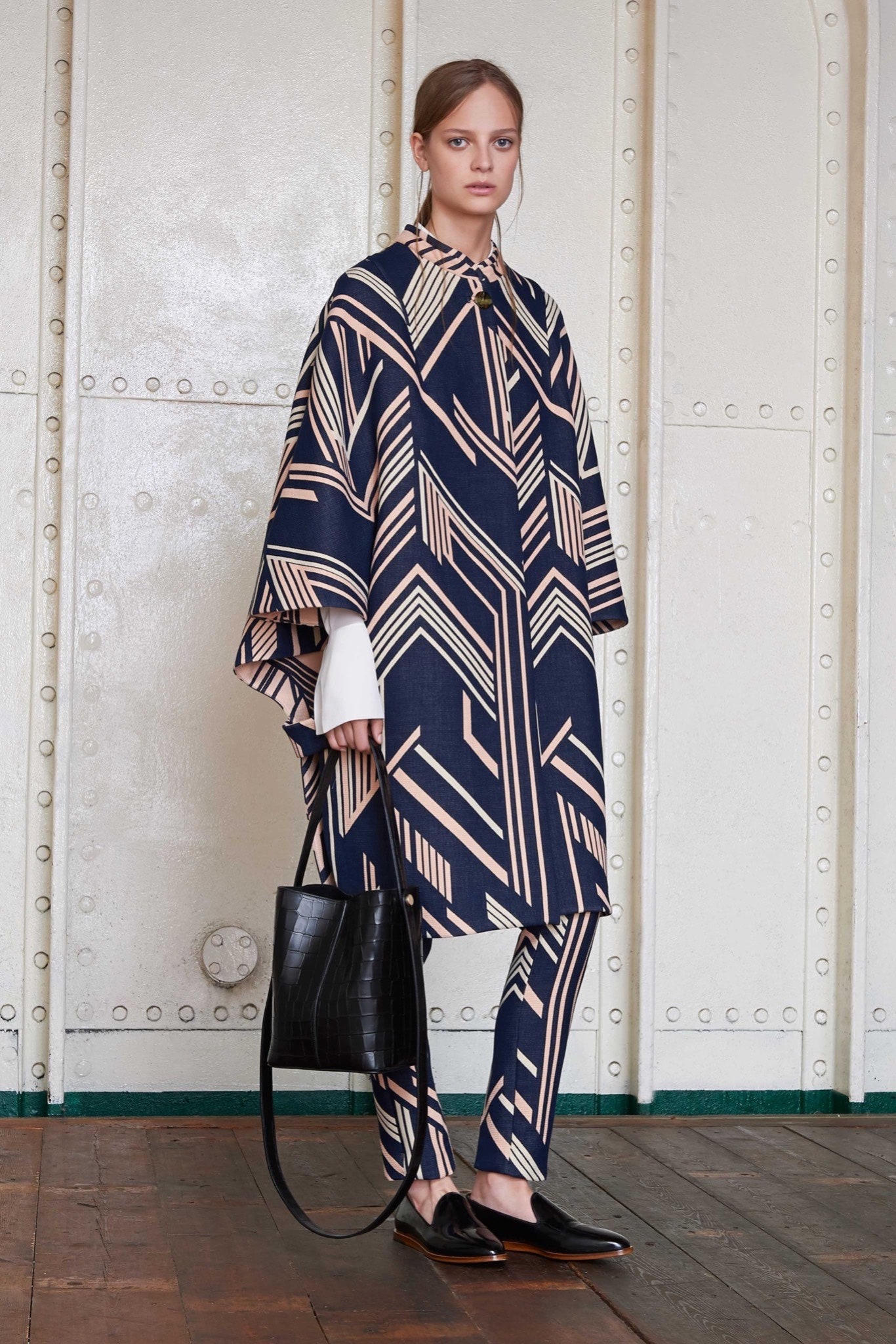 Mulberry Resort 16 Look 2