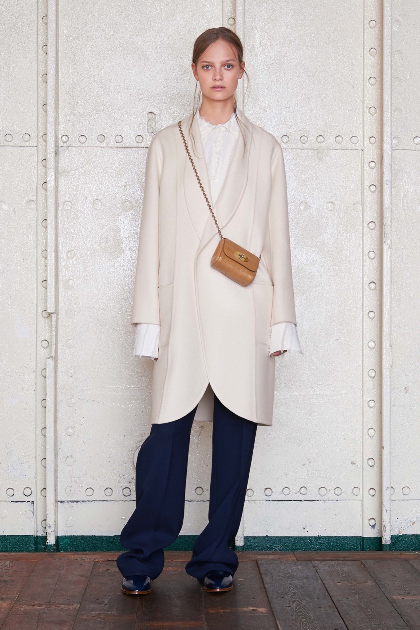 Mulberry Resort 16 Look 3