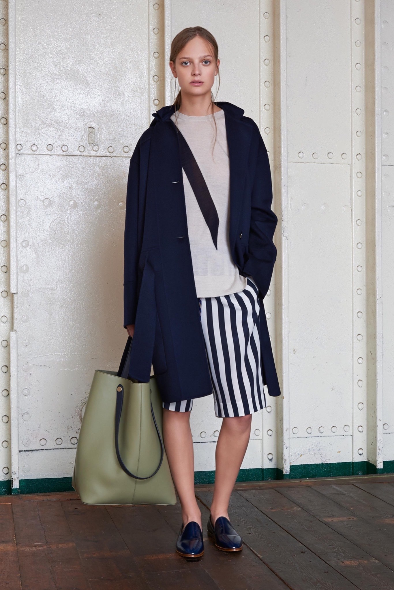 Mulberry Resort 16 Look 8