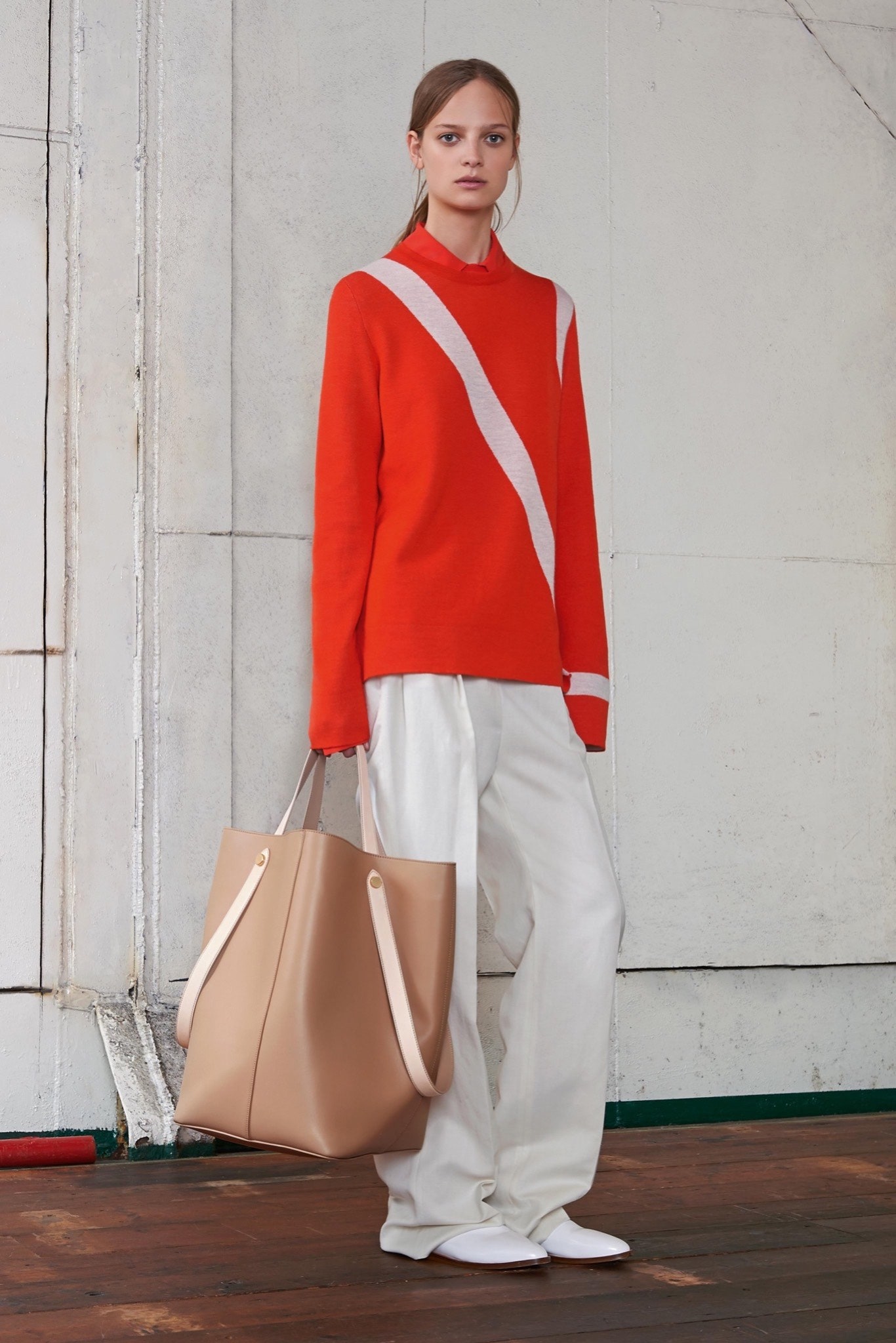 Mulberry Resort 16 Look 9