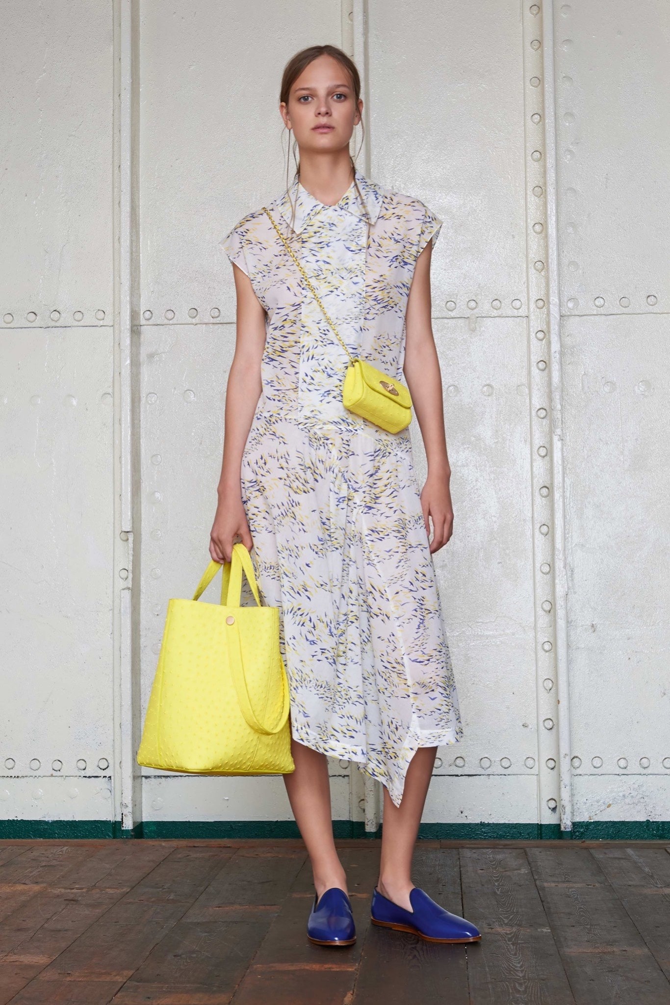 Mulberry Resort 16 Look 18