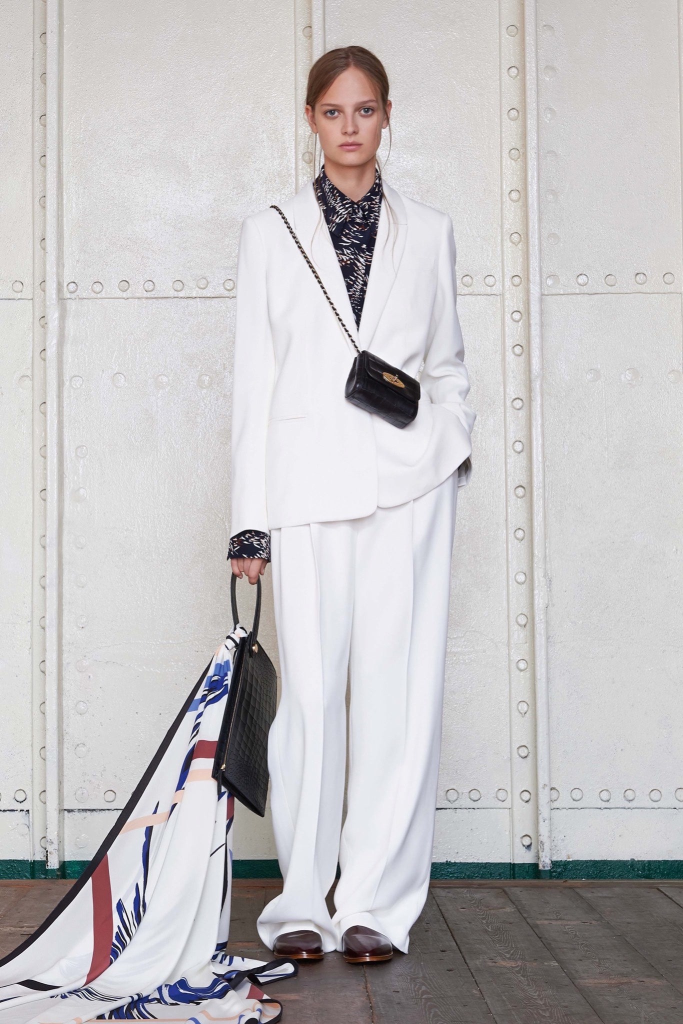 Mulberry Resort 16 Look 21