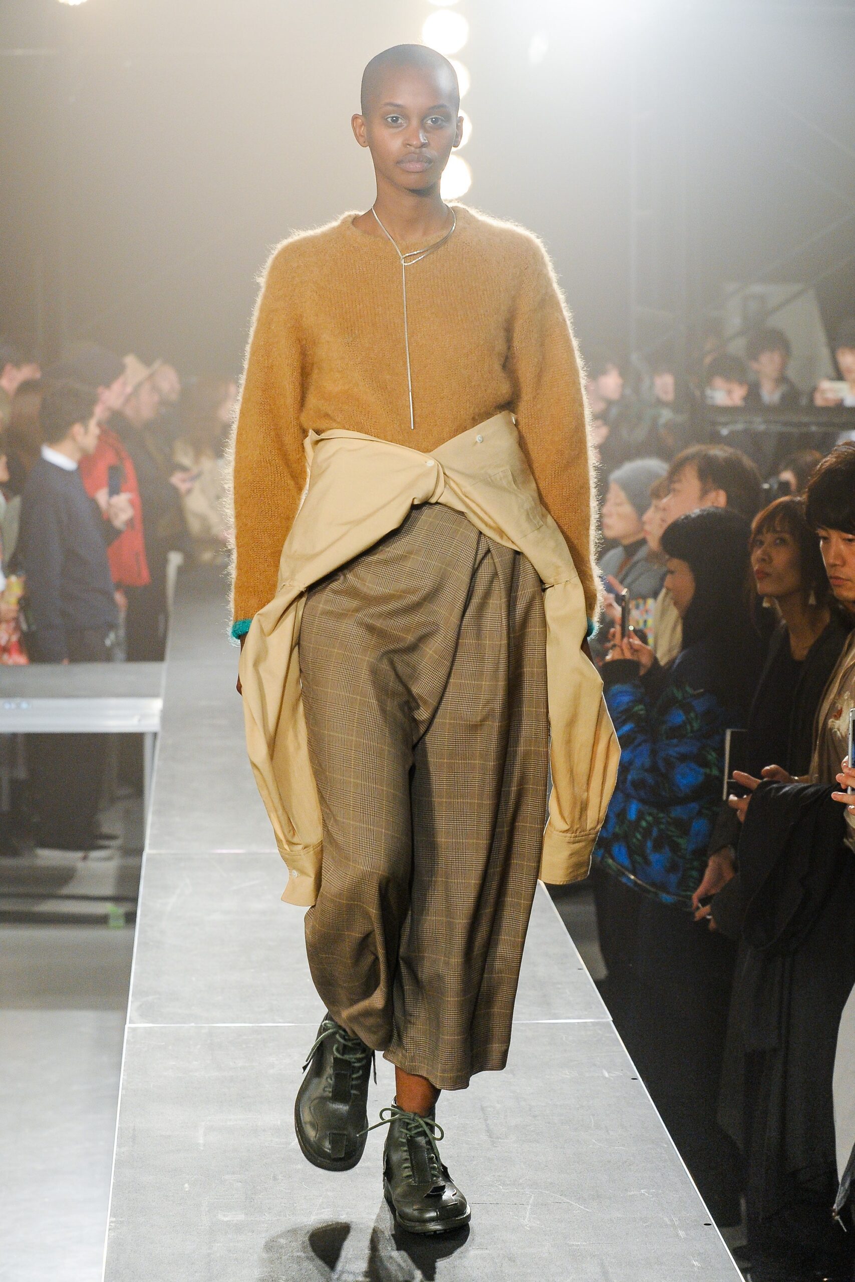 Name. Tokyo F/W 17 Look 3