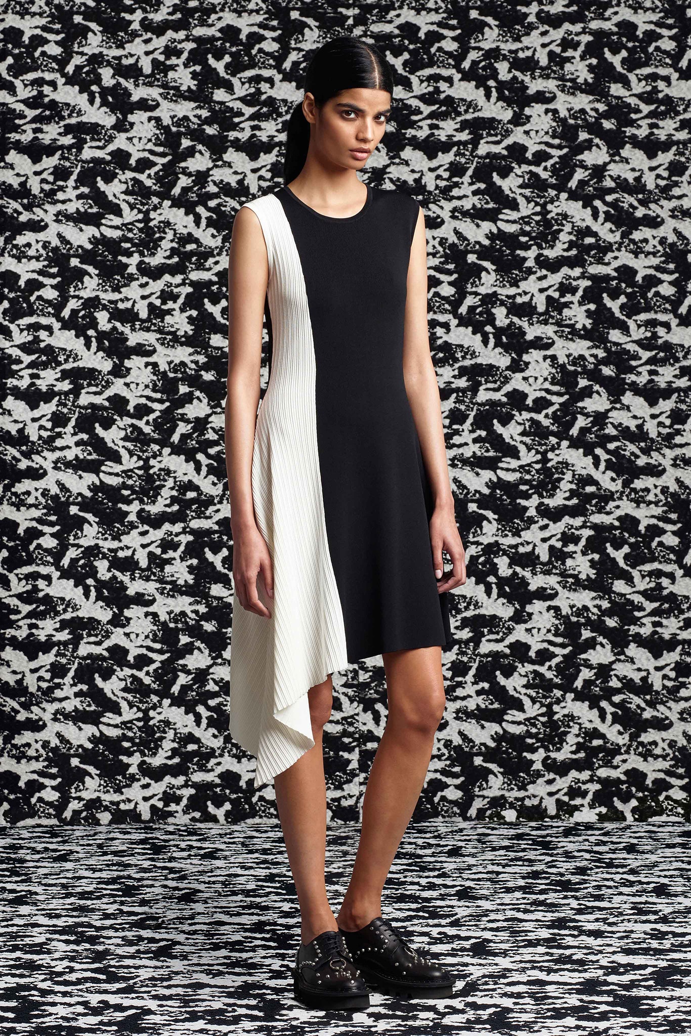 Neil Barrett Resort 16 Look 17