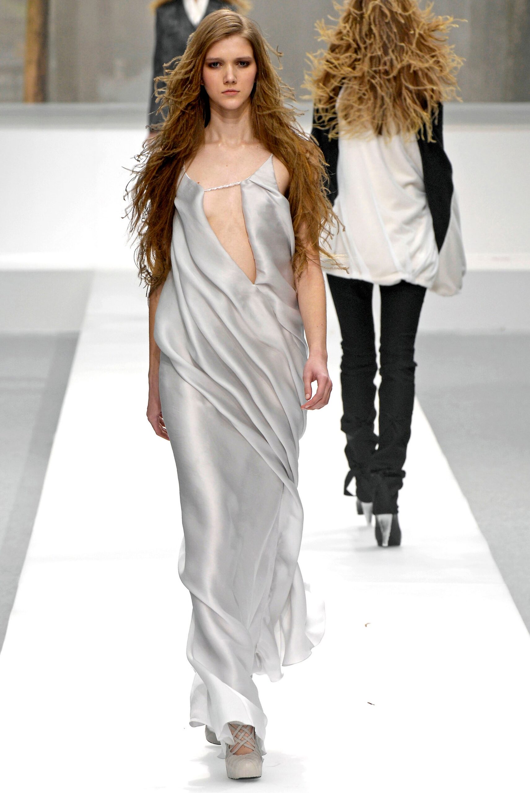 Nina Ricci F/W 07 Look 17