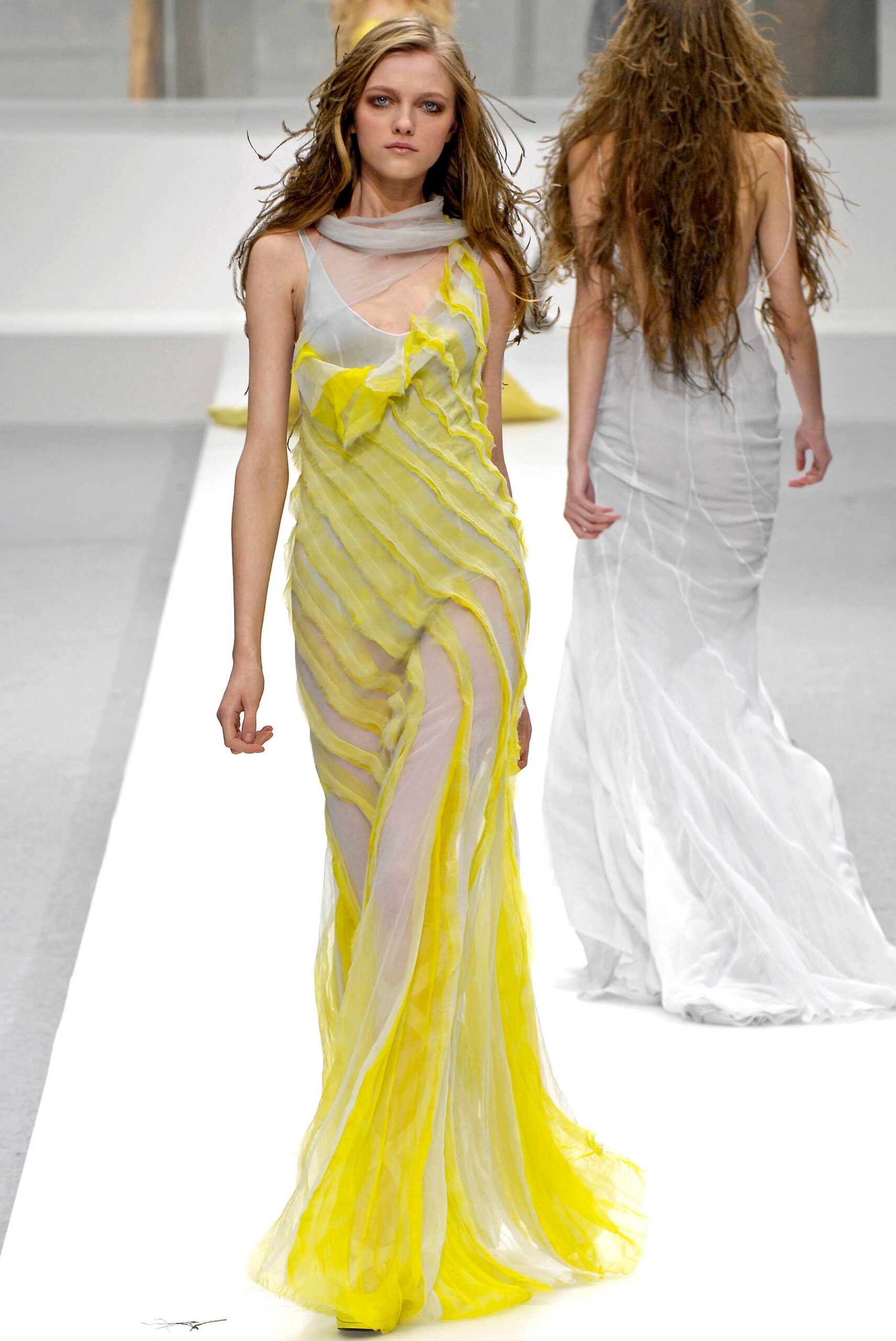 Nina Ricci F/W 07 Look 37