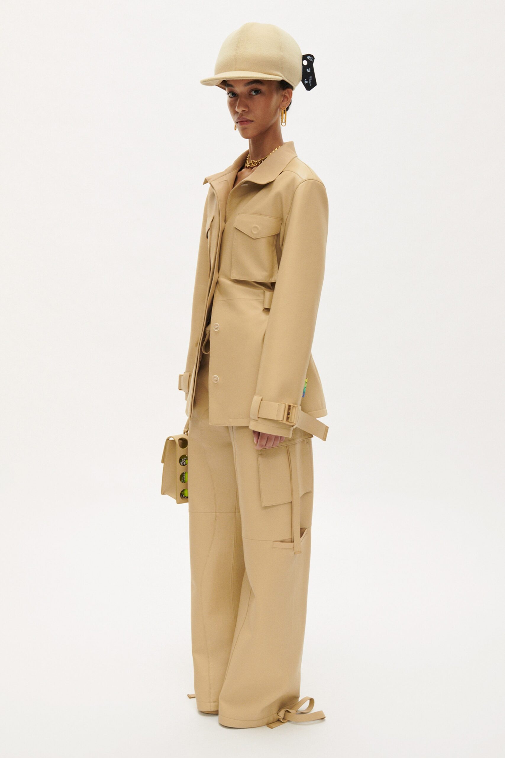 Off-White S/S 22 Look 1
