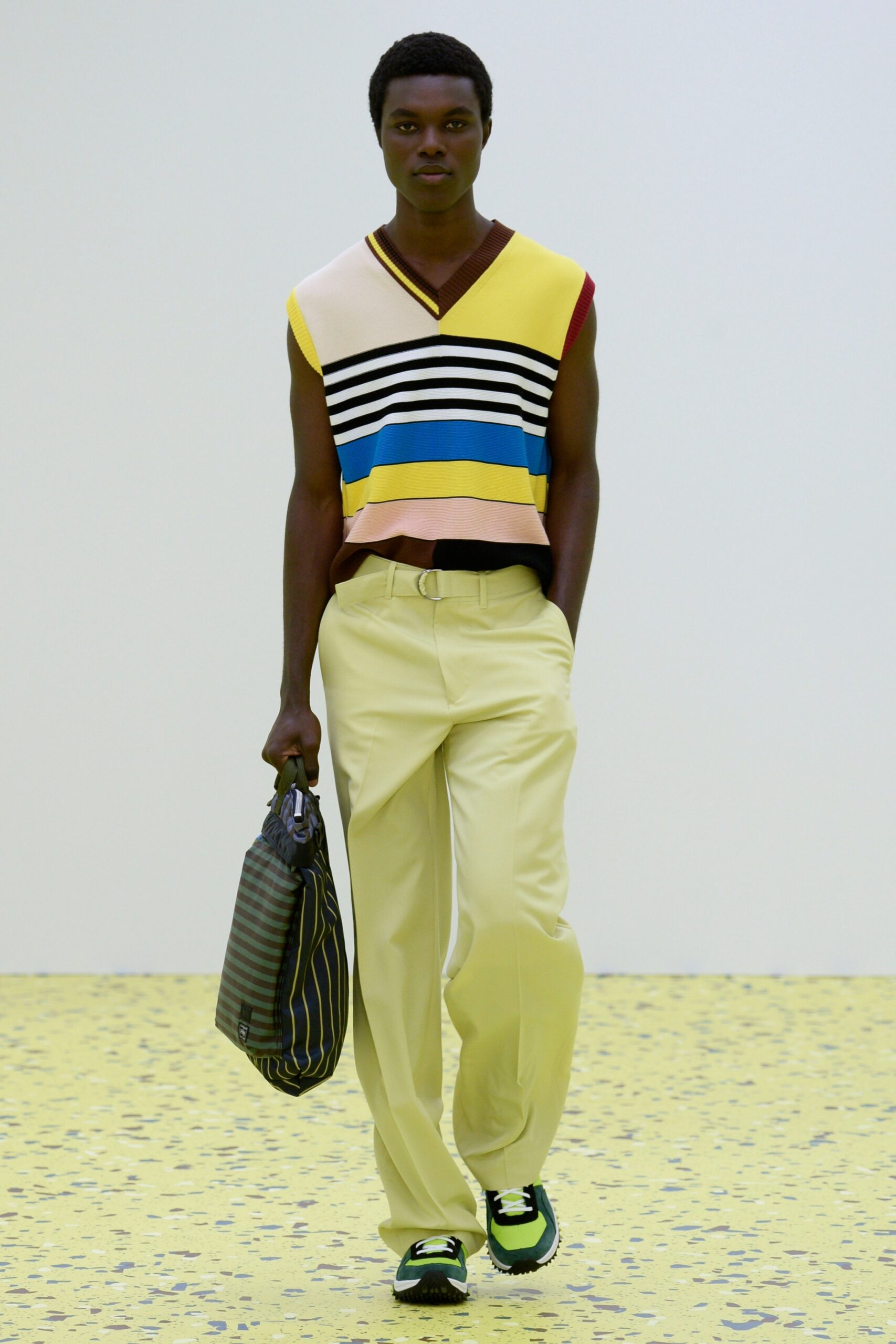 Paul Smith S/S 22 Menswear Look 1