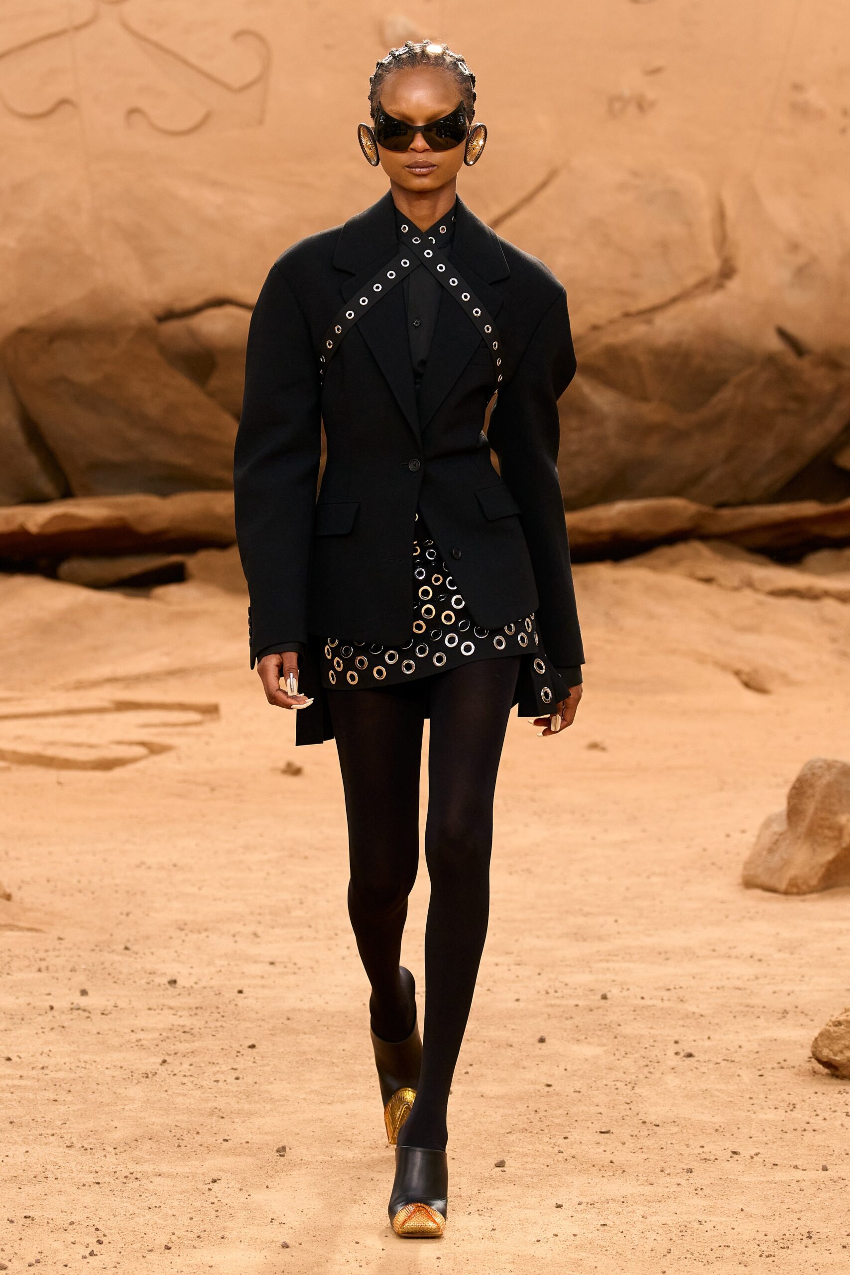 Off-White F/W 23 Look 1