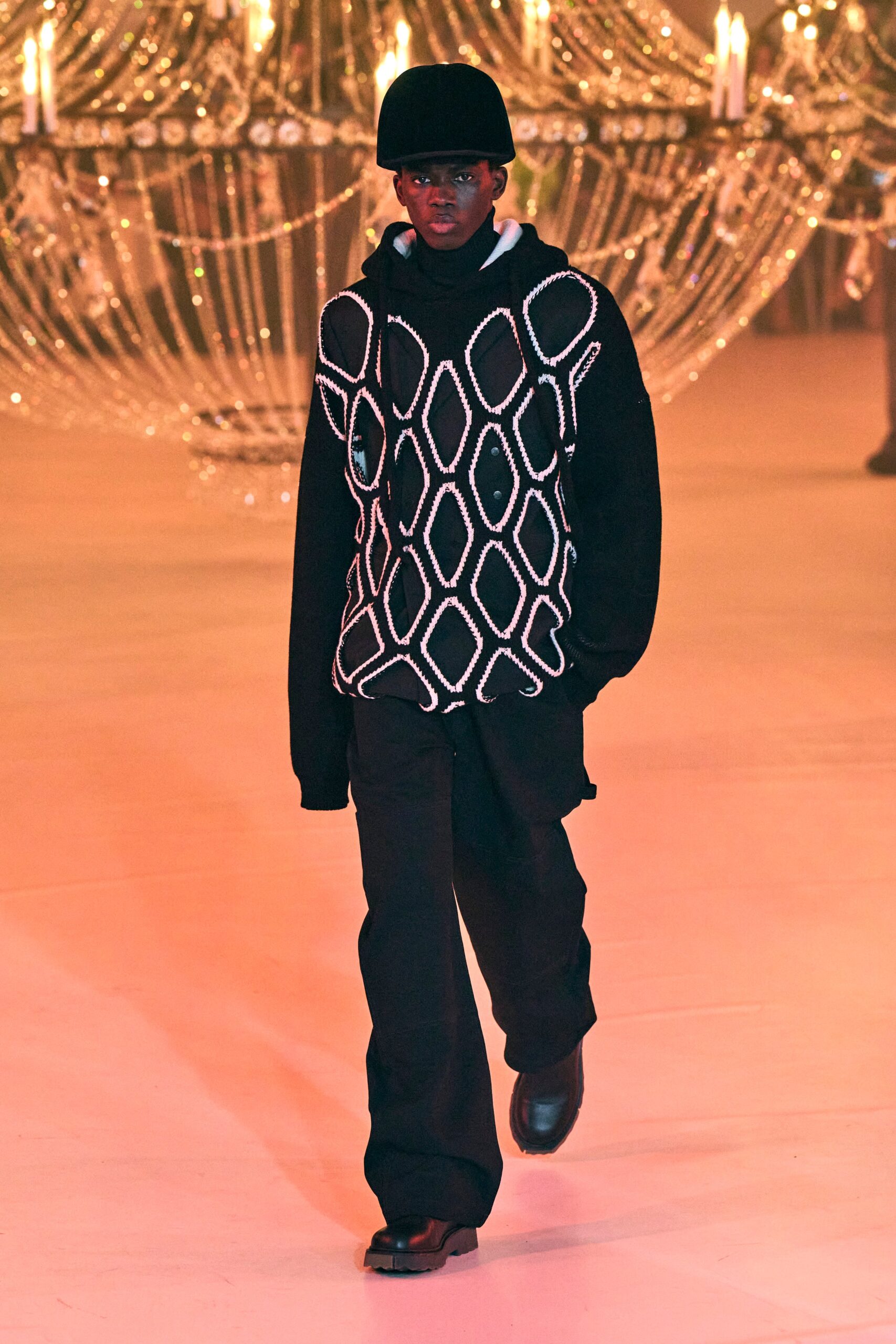 Off-White F/W 22 Menswear Look 2