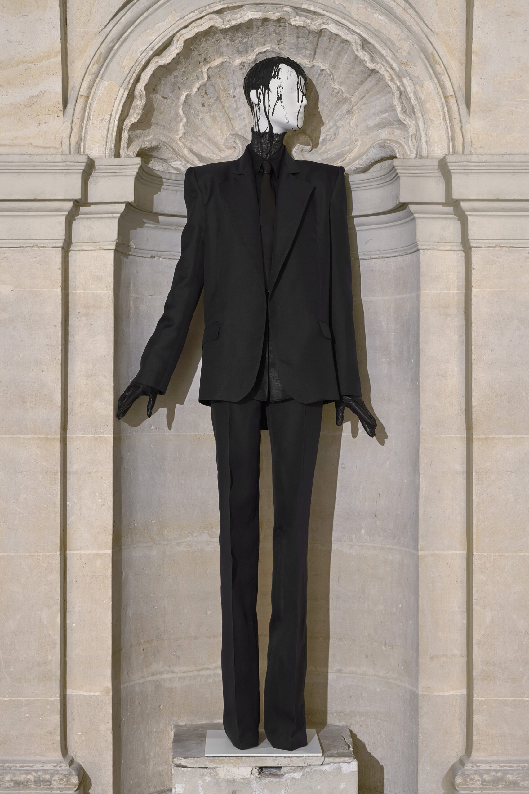 Olivier Theyskens S/S 23 Look 2