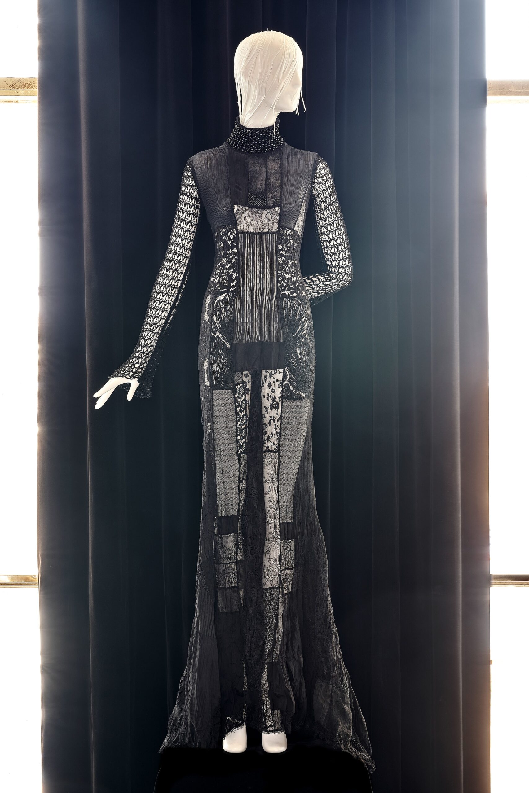 Olivier Theyskens F/W 22 Look 2