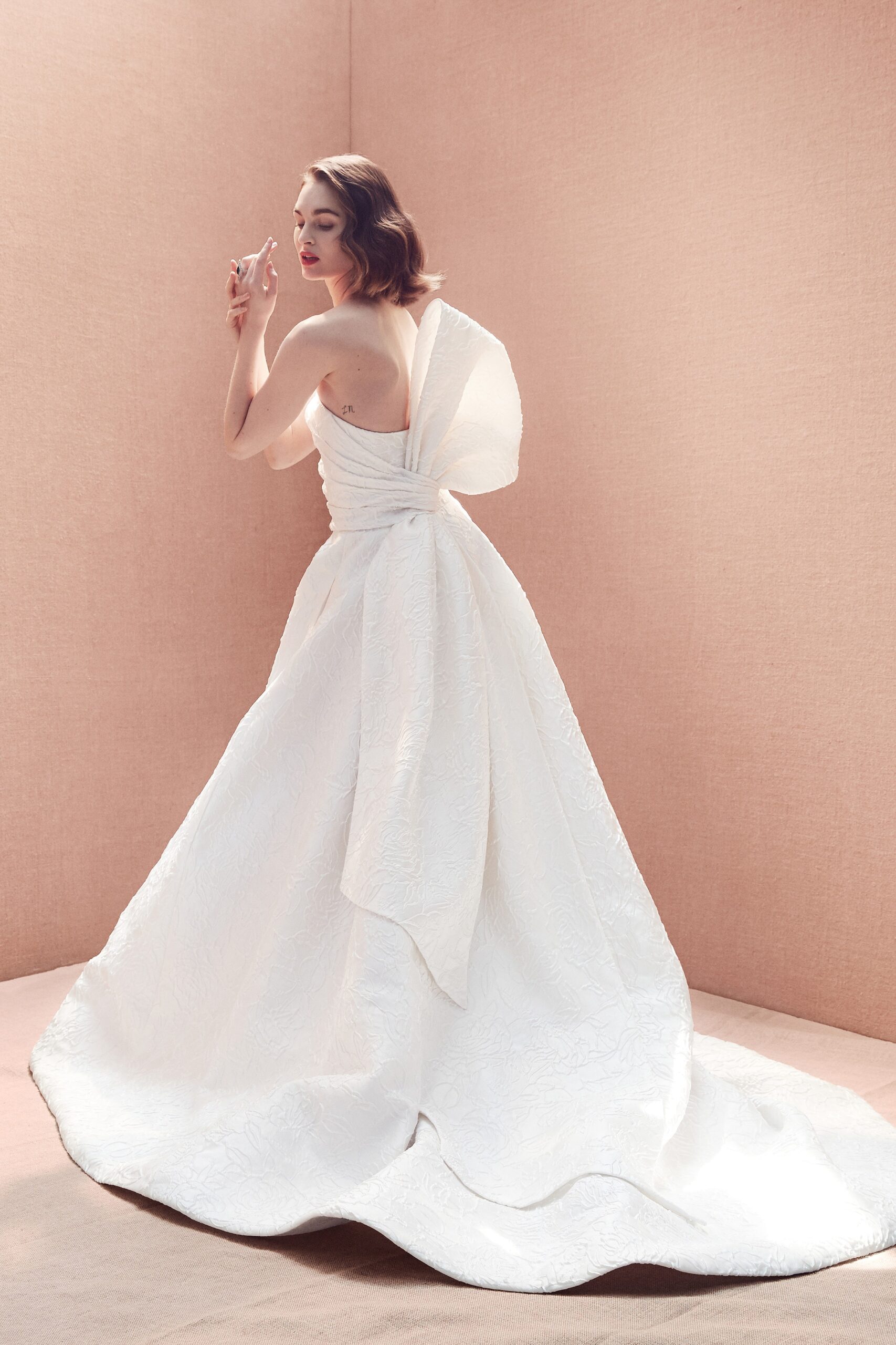 Oscar de la Renta S/S 20 Bridal Look 3