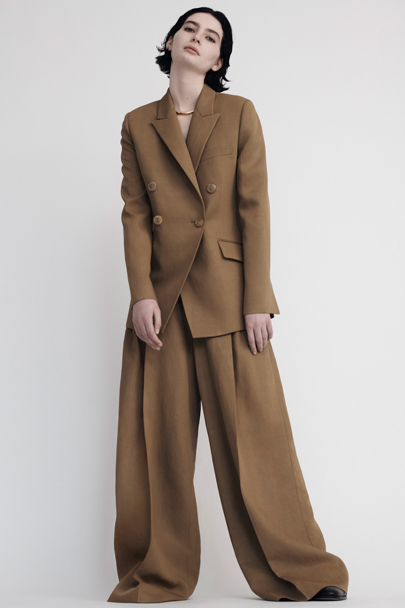 Partow F/W 22 Look 4