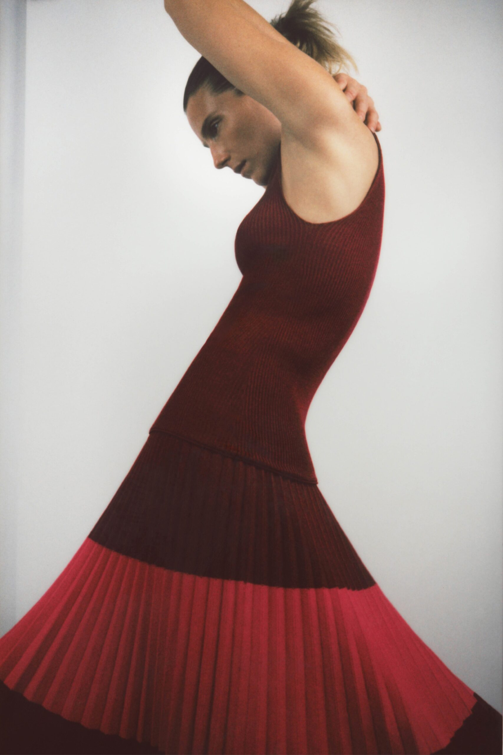 Partow Resort 22 Look 4