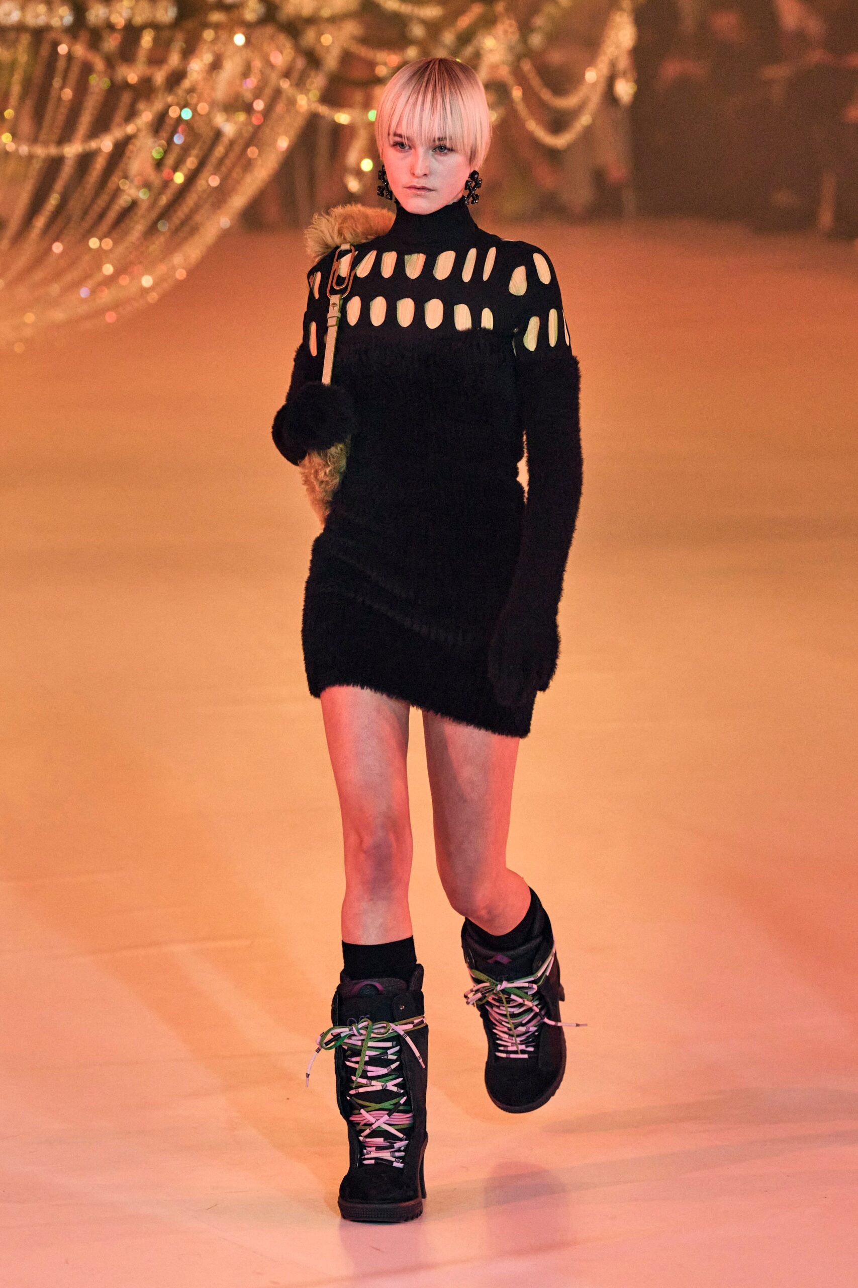 Off-White F/W 22 Menswear Look 4