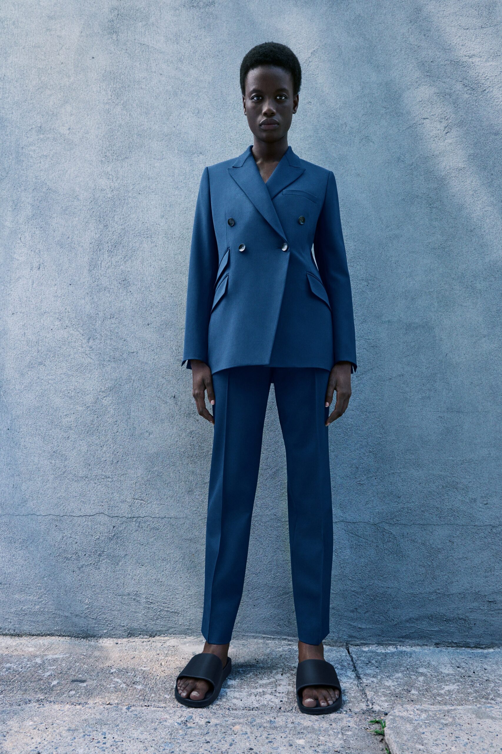 Partow Resort 23 Look 4