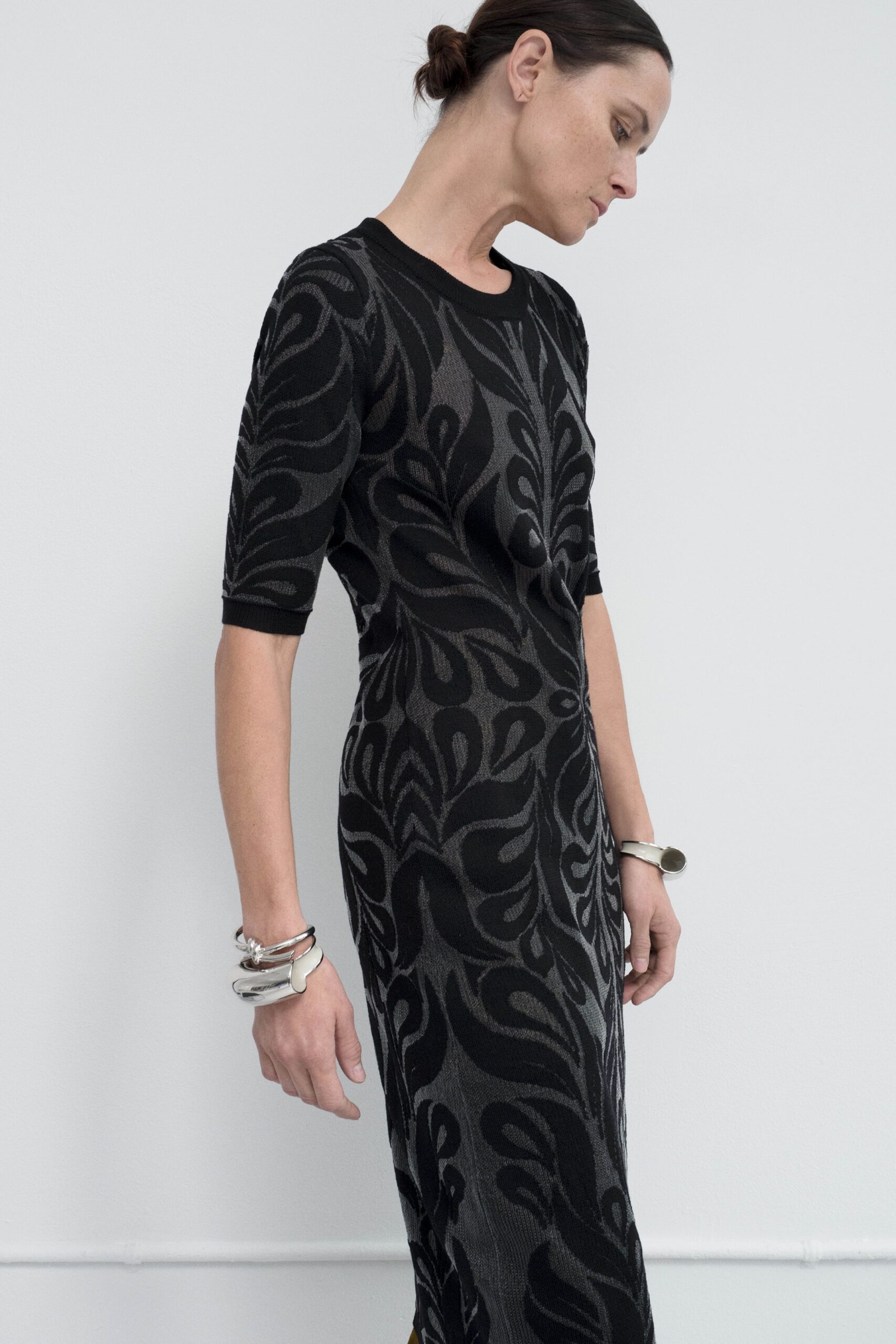 Partow Resort 19 Look 4