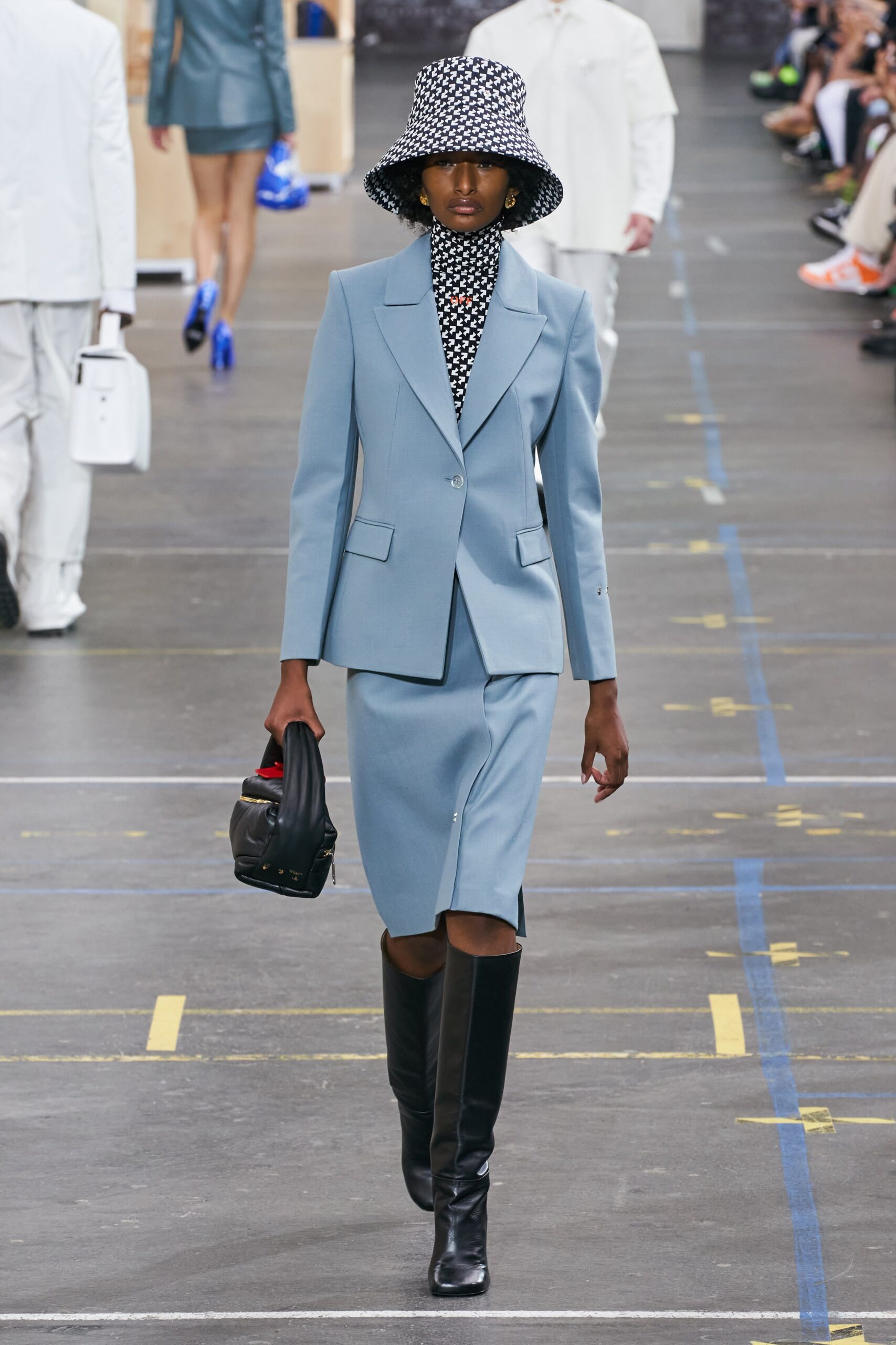 Off-White F/W 21 Look 5