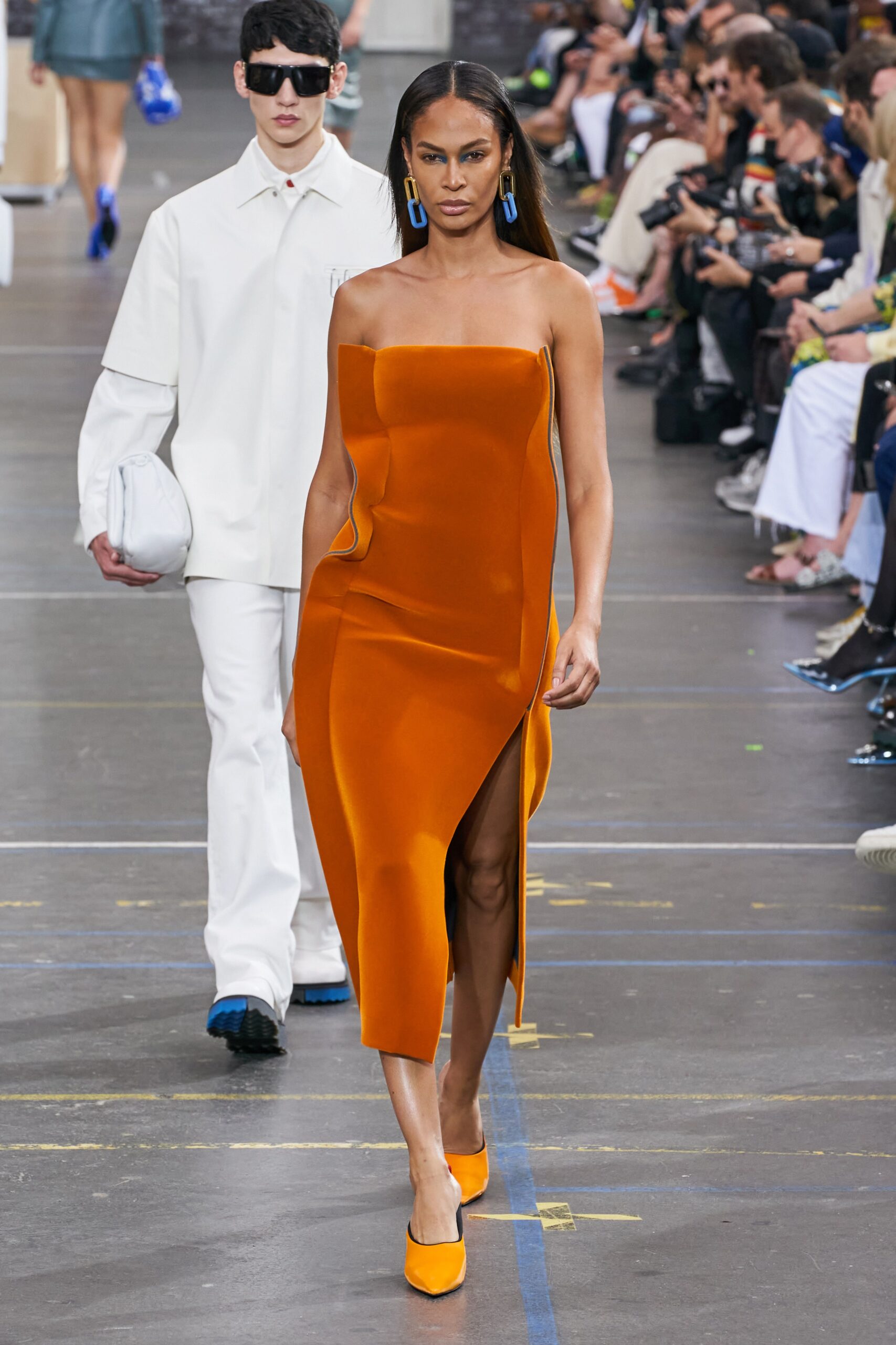 Off-White F/W 21 Look 6