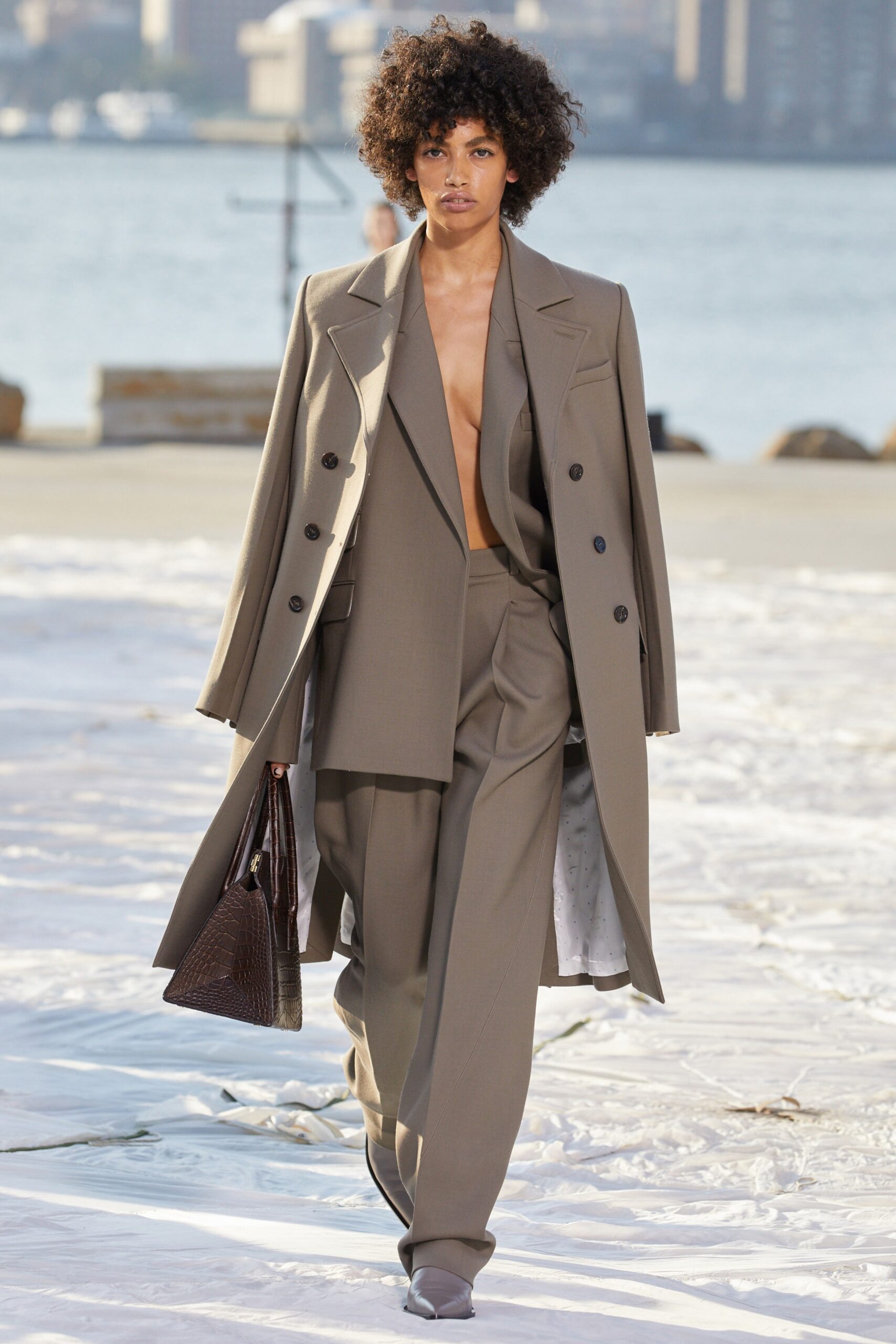 Peter Do S/S 22 Look 6