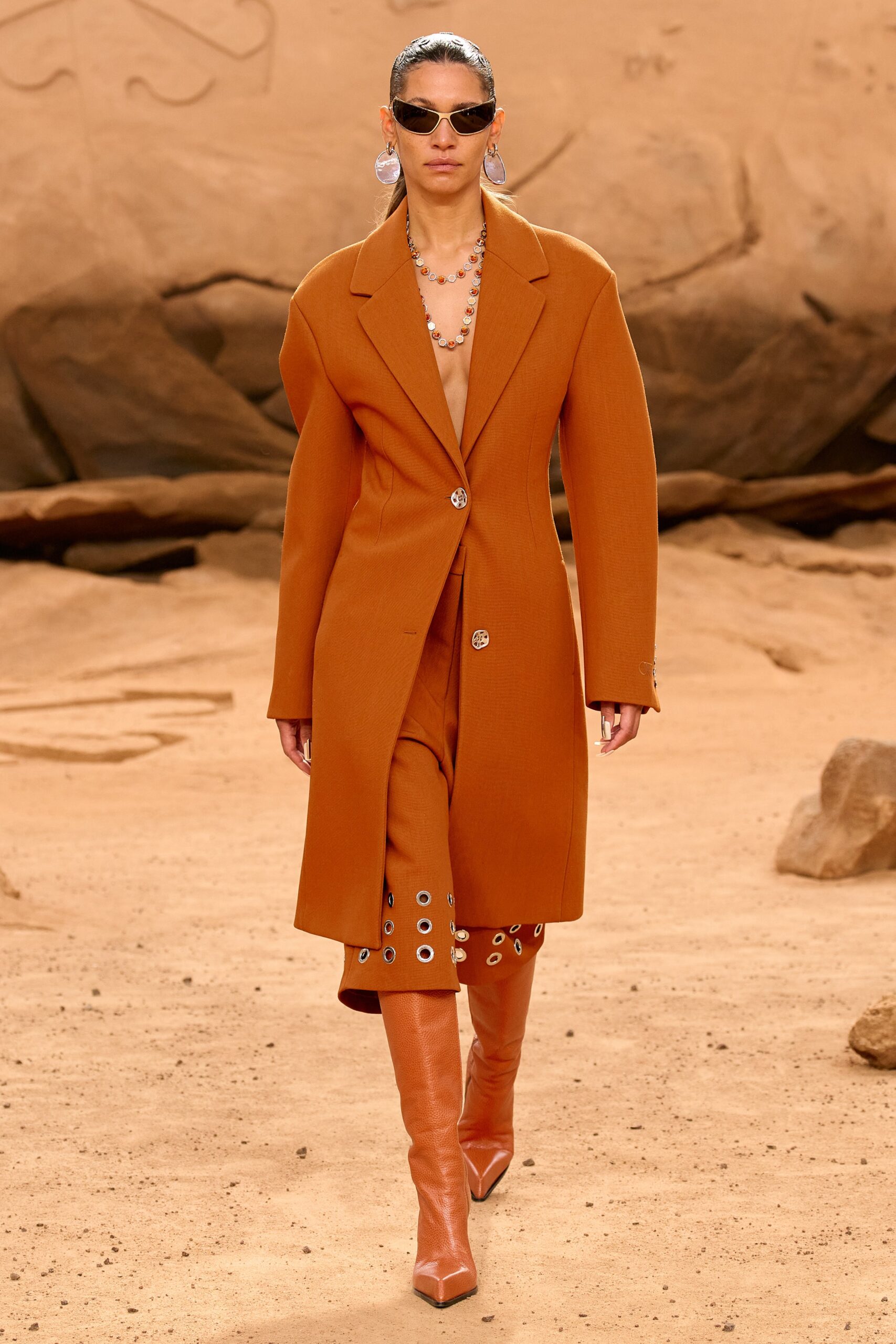 Off-White F/W 23 Look 7
