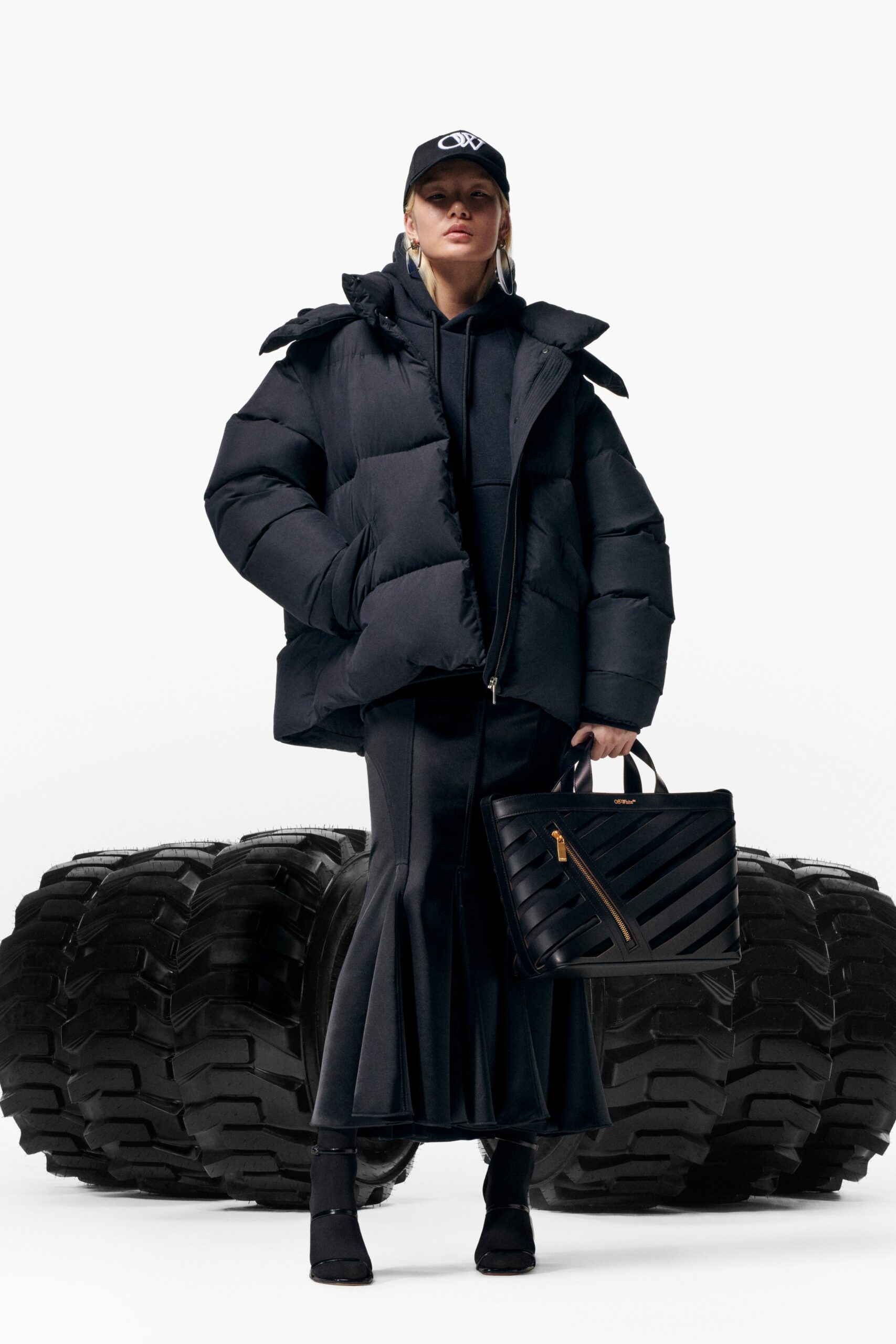 Off-White F/W 23 Look 8
